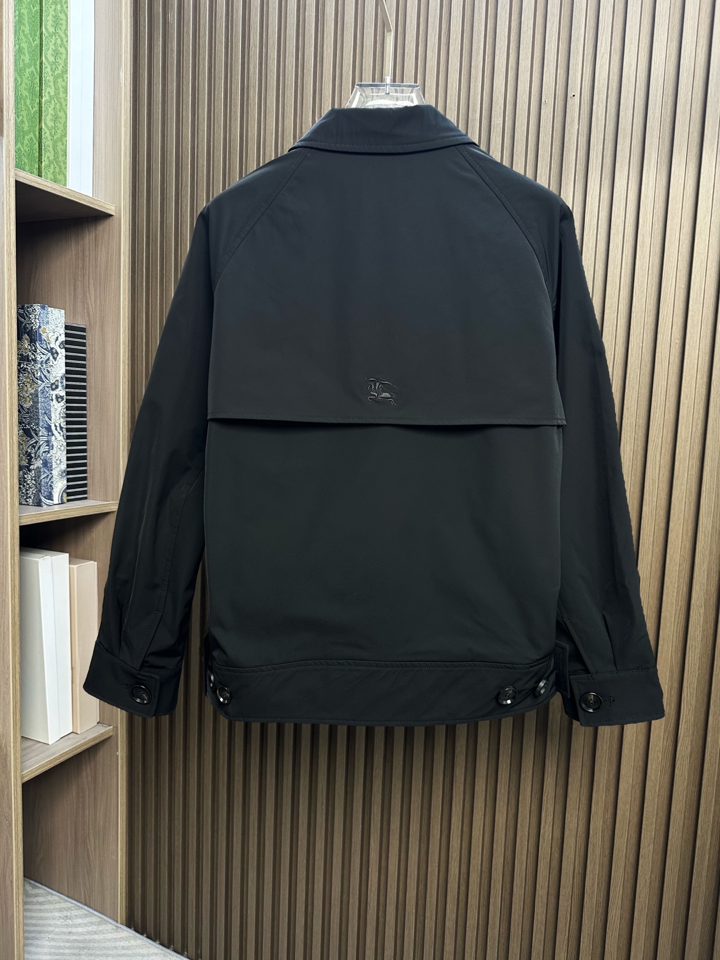 🔥Burberry博柏利 2026FW秋冬新款格纹拼接翻领夹克✨ 原版定制抗风防风面料，翻领经典版型，拉链门襟，衣身两侧