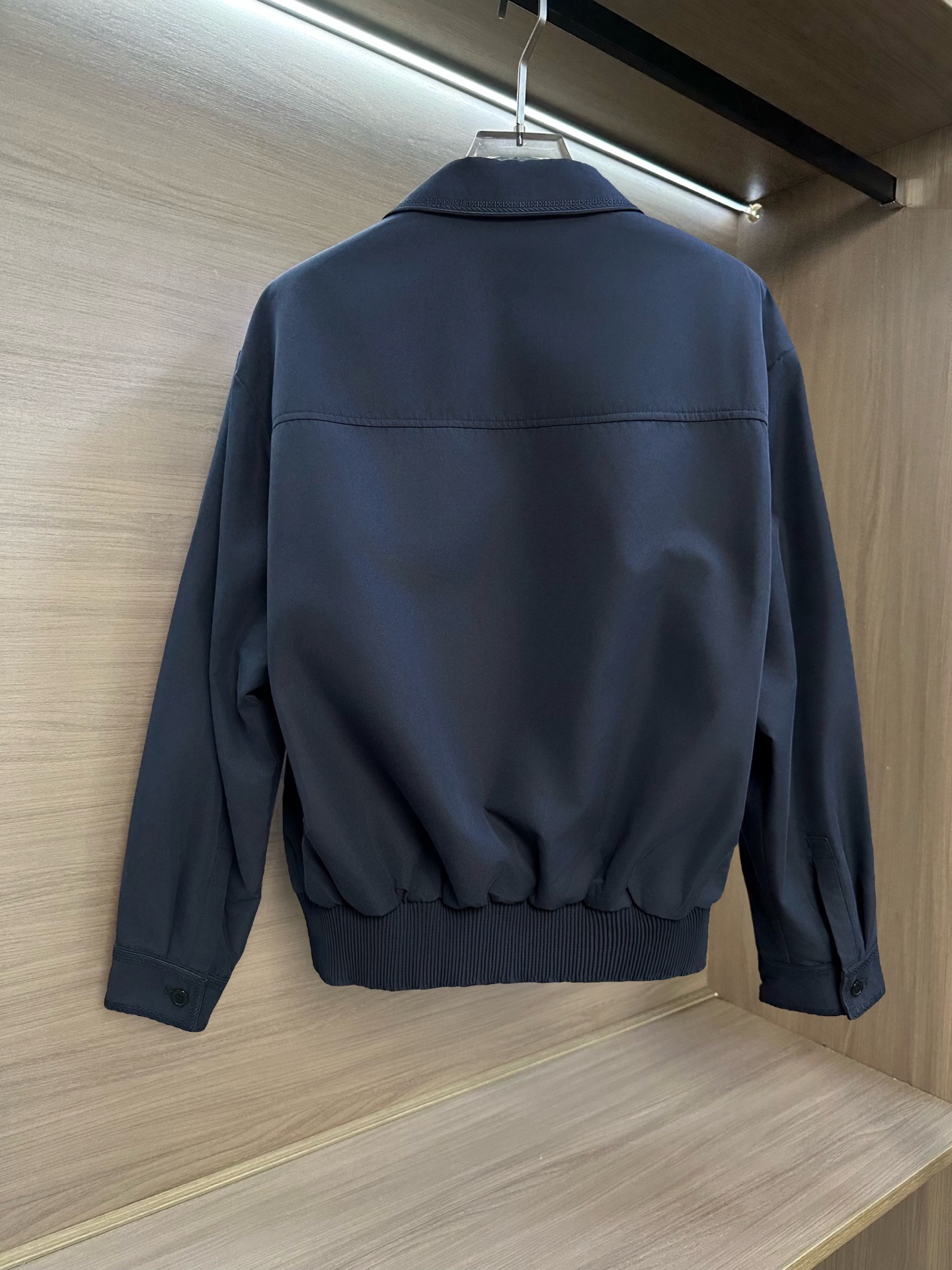 men-clothes.214064 men-clothes.214064