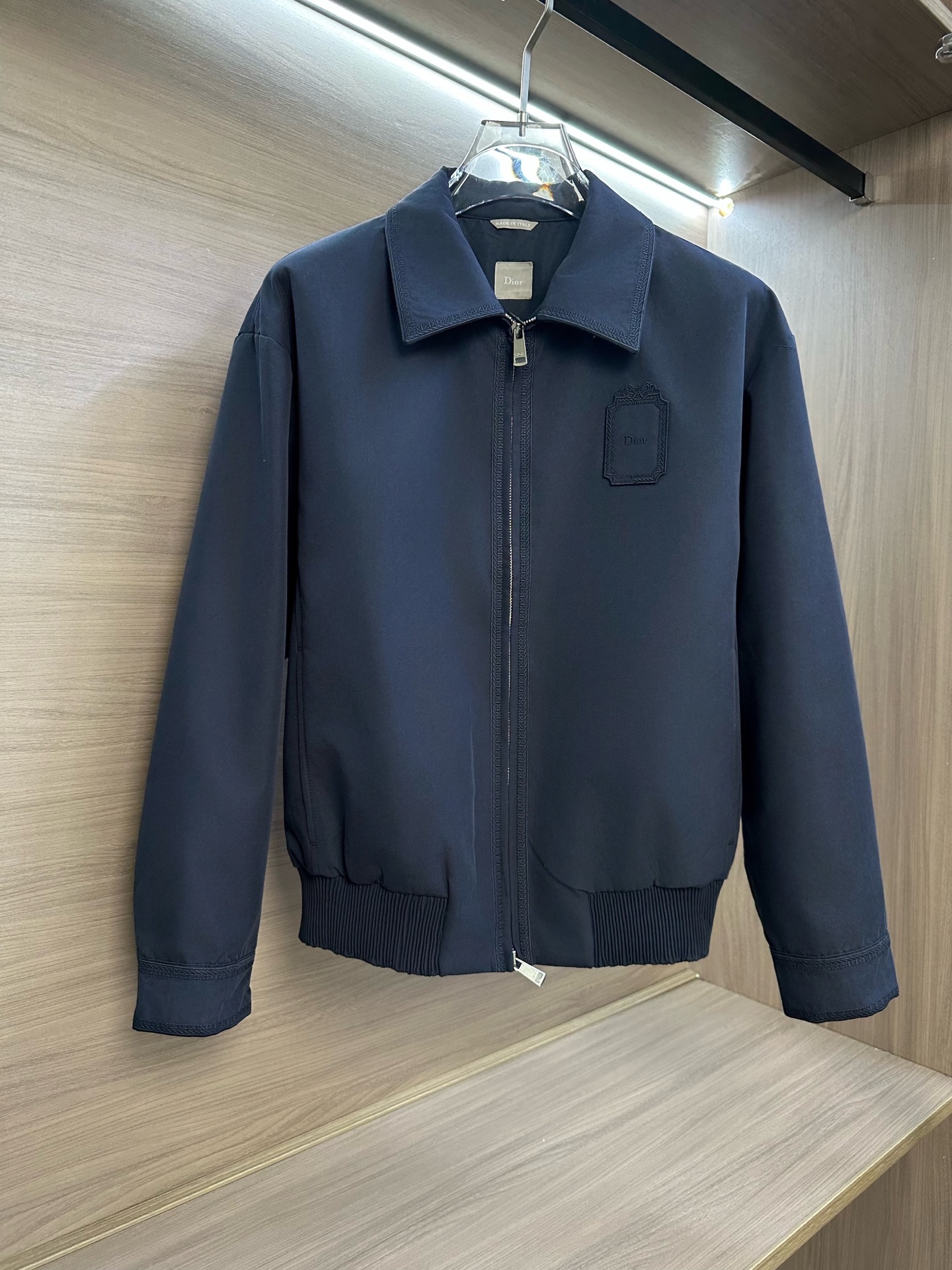 men-clothes.214065 men-clothes.214065