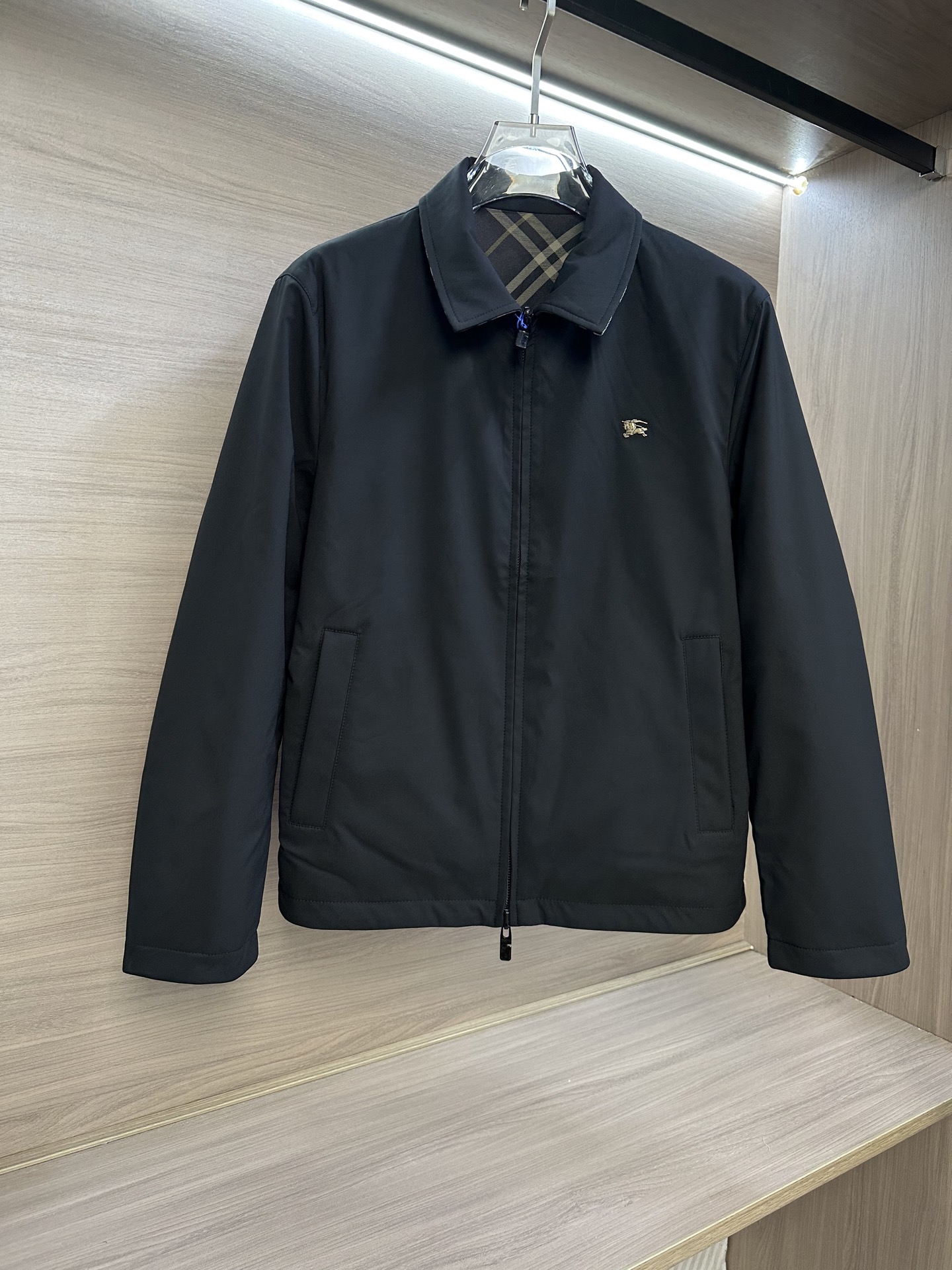 men-clothes.213869 men-clothes.213869