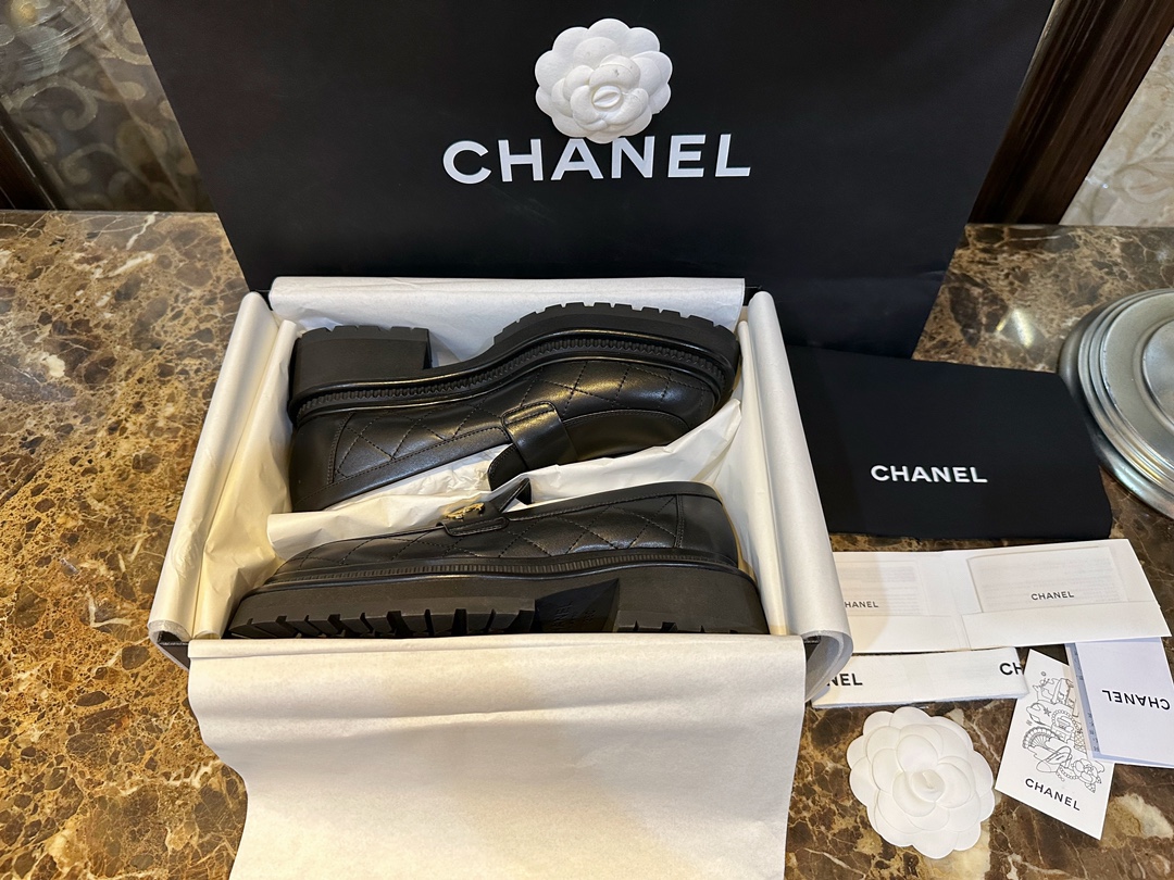 Chanel Schoenen Loafers Vintage