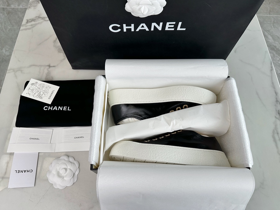 Chanel Shoes Sneakers Buy First Copy Replica
 Black Low Tops