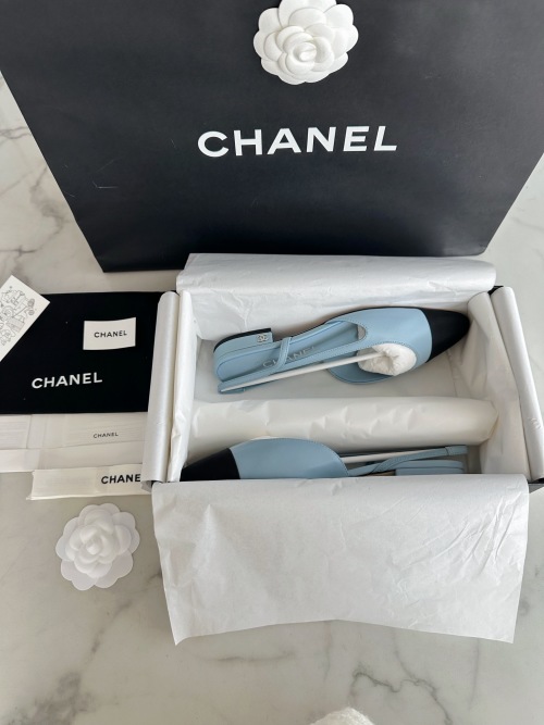 Chanel 24S Blue Slingback Flats, Comfortable & Elegant Design, Sizes 35-41 1 Chanel 24S Blue Slingback Flats, Comfortable & Elegant Design, Sizes 35-41