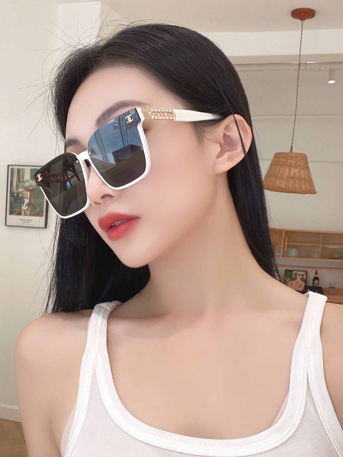 Chane*香奶奶
Mod：7125
Size：65-14-145.
大框编制小羊皮镜腿
上脸 富家千