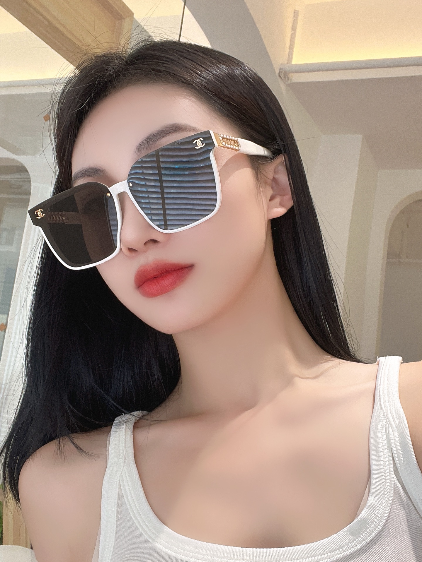  Chane*香奶奶
Mod：7125
Size：65-14-145.
大框编制小羊皮镜腿
上脸 富家千