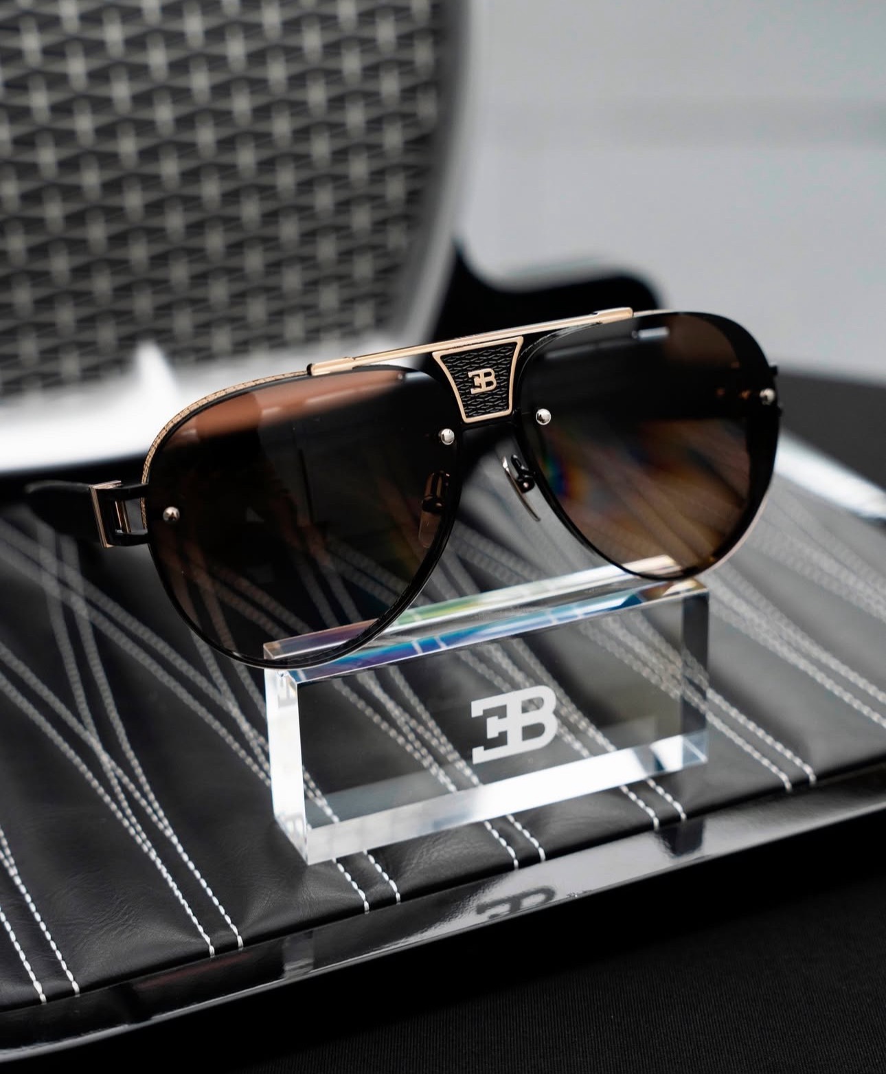 BUGATT
布加迪Bugatti-太阳镜上线咯
MODEL：05，SIZE62-13-147.
Bu