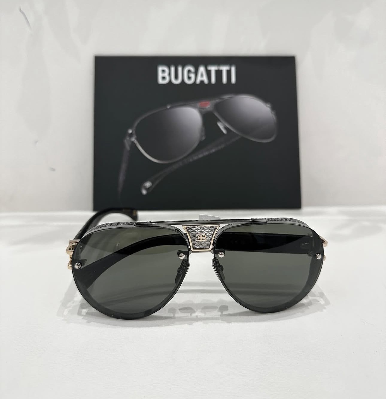  BUGATT
布加迪Bugatti-太阳镜上线咯
MODEL：05，SIZE62-13-147.
Bu