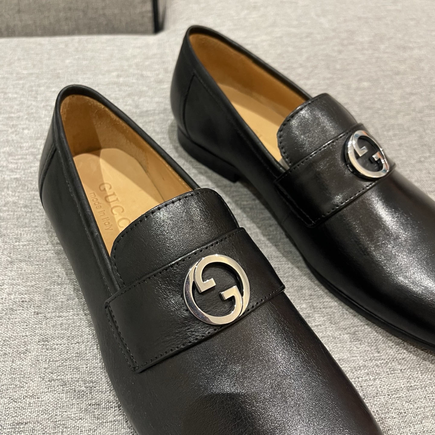 Gucci Men's Black Leather Loafers with Interlocking G - Size 38-45 5 i1740995587908 6837 0 3