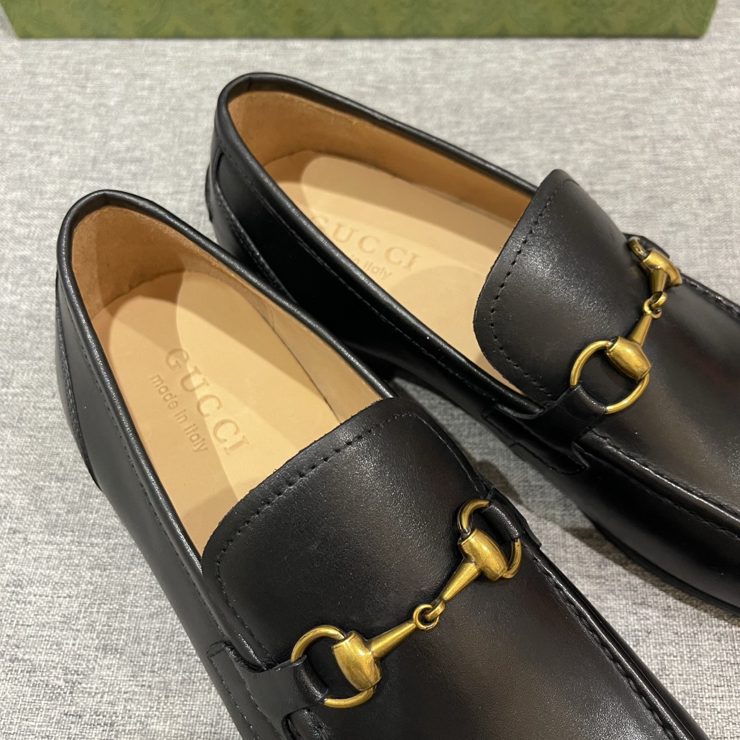Gucci Men's Black Leather Horsebit Loafers Comfortable & Stylish Shoes 5 i1740995916061 7066 0 3