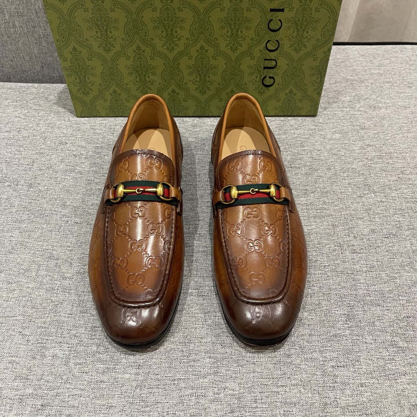 Gucci Men's Loafers - Leather Upper, Comfortable Deep Rubber Sole, Sizes 38-45 1 Gucci Men's Loafers - Leather Upper, Comfortable Deep Rubber Sole, Sizes 38-45