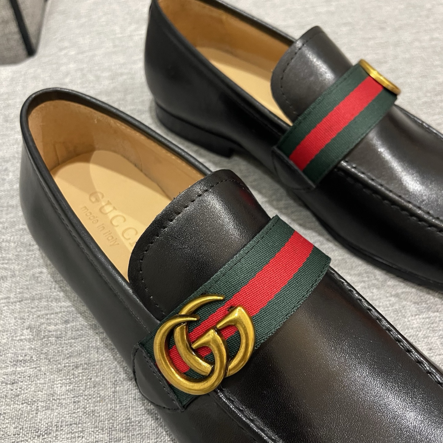 Gucci Men's Black Leather Loafers with Signature Web and Interlocking G 5 i1740995981086 4252 0 3