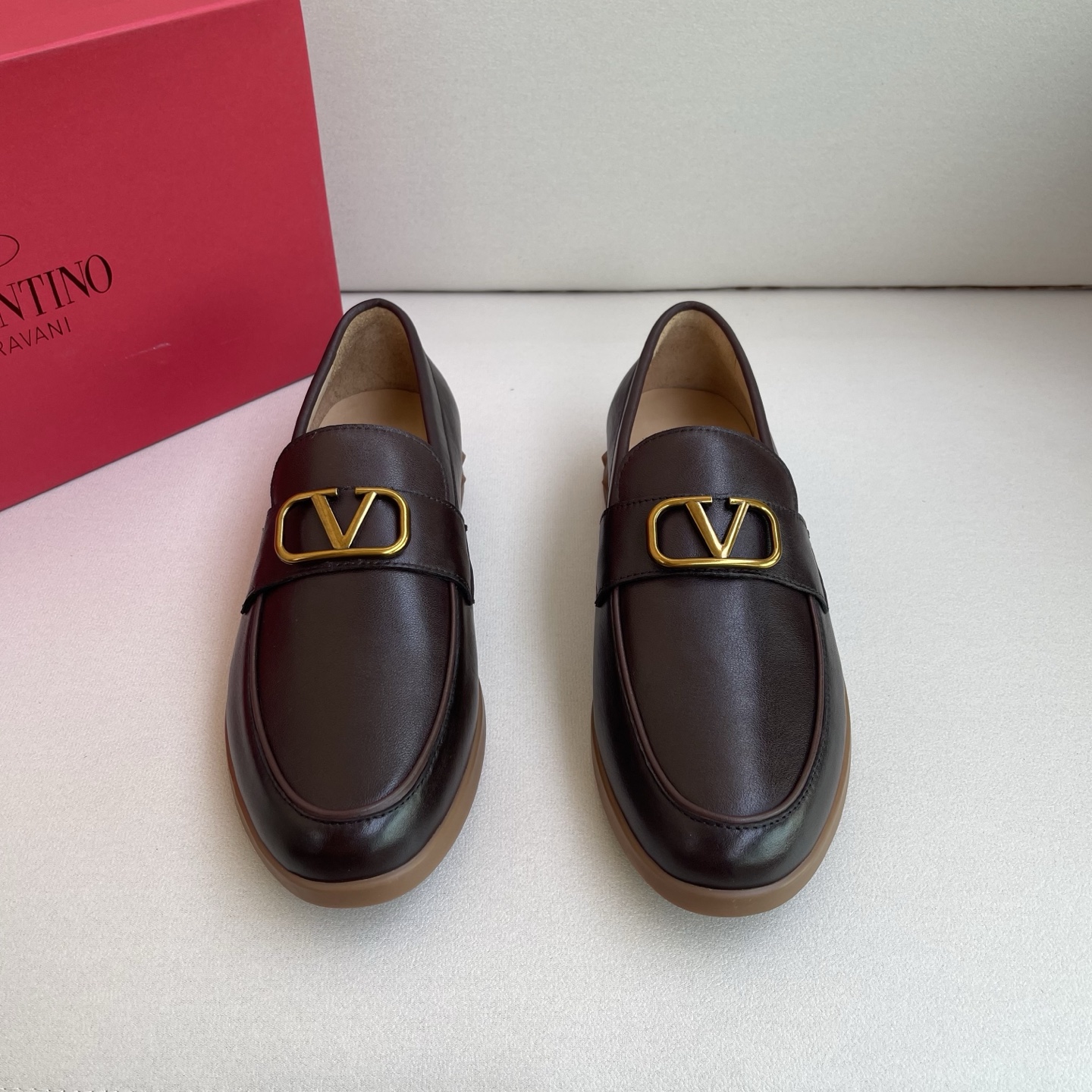 Valentino Garavani Men's Leather Loafers with Gold V Logo - Stylish & Comfortable 1 Valentino Garavani Men's Leather Loafers with Gold V Logo - Stylish & Comfortable