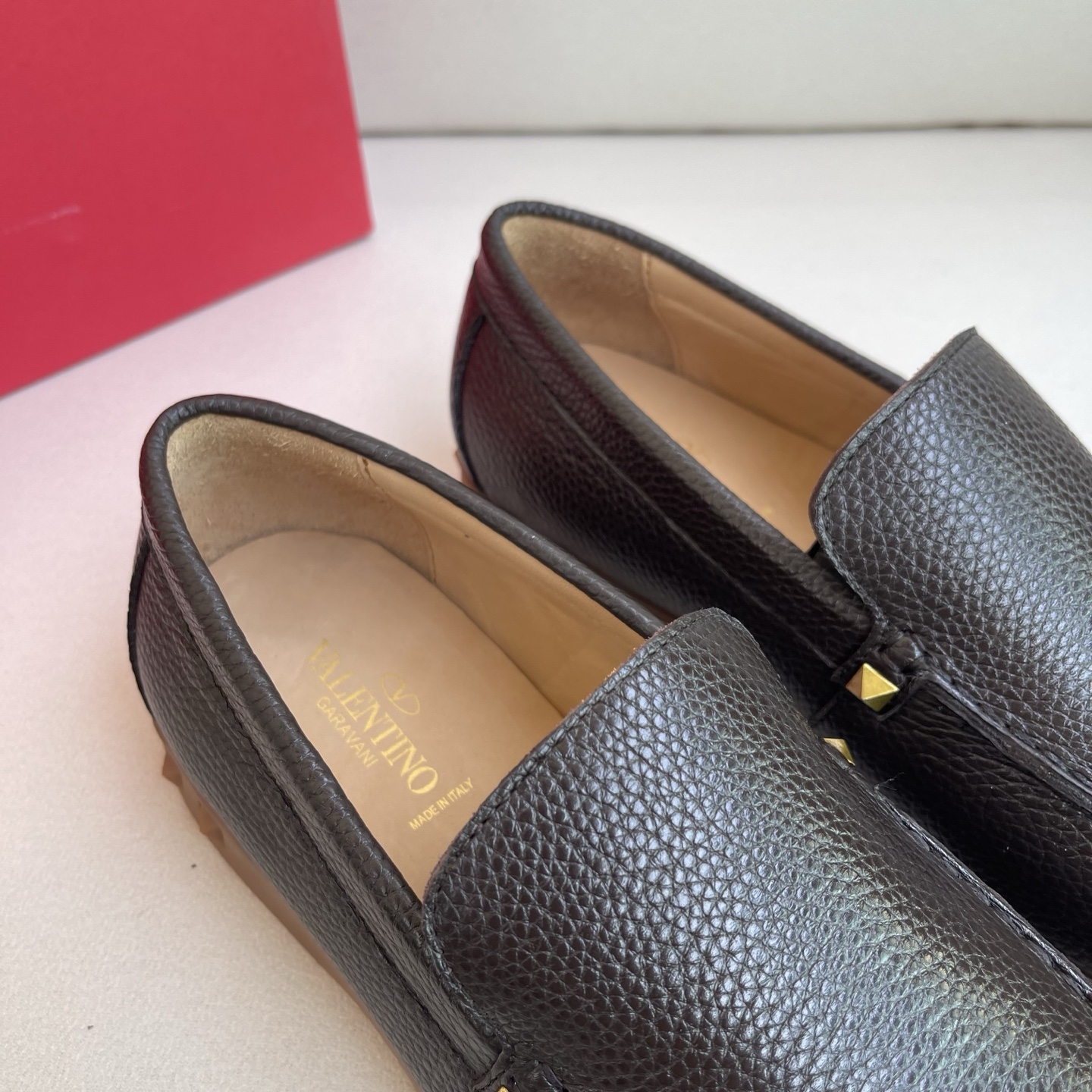 Valentino Garavani Men's Leather Loafers - Stylish Comfort & Durability 5 i1742902997389 5285 0 3