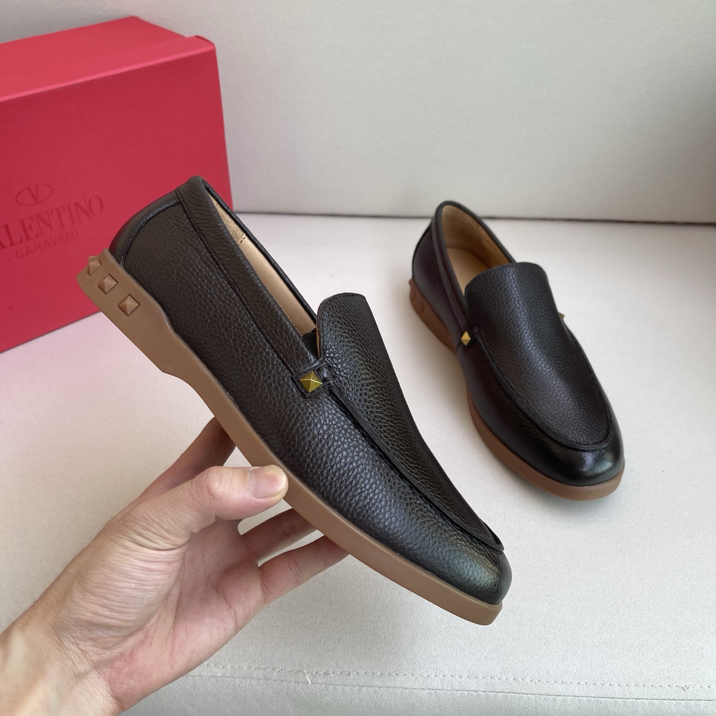 Valentino Garavani Men's Leather Loafers - Stylish Comfort & Durability 9 i1742902997437 614 0 7