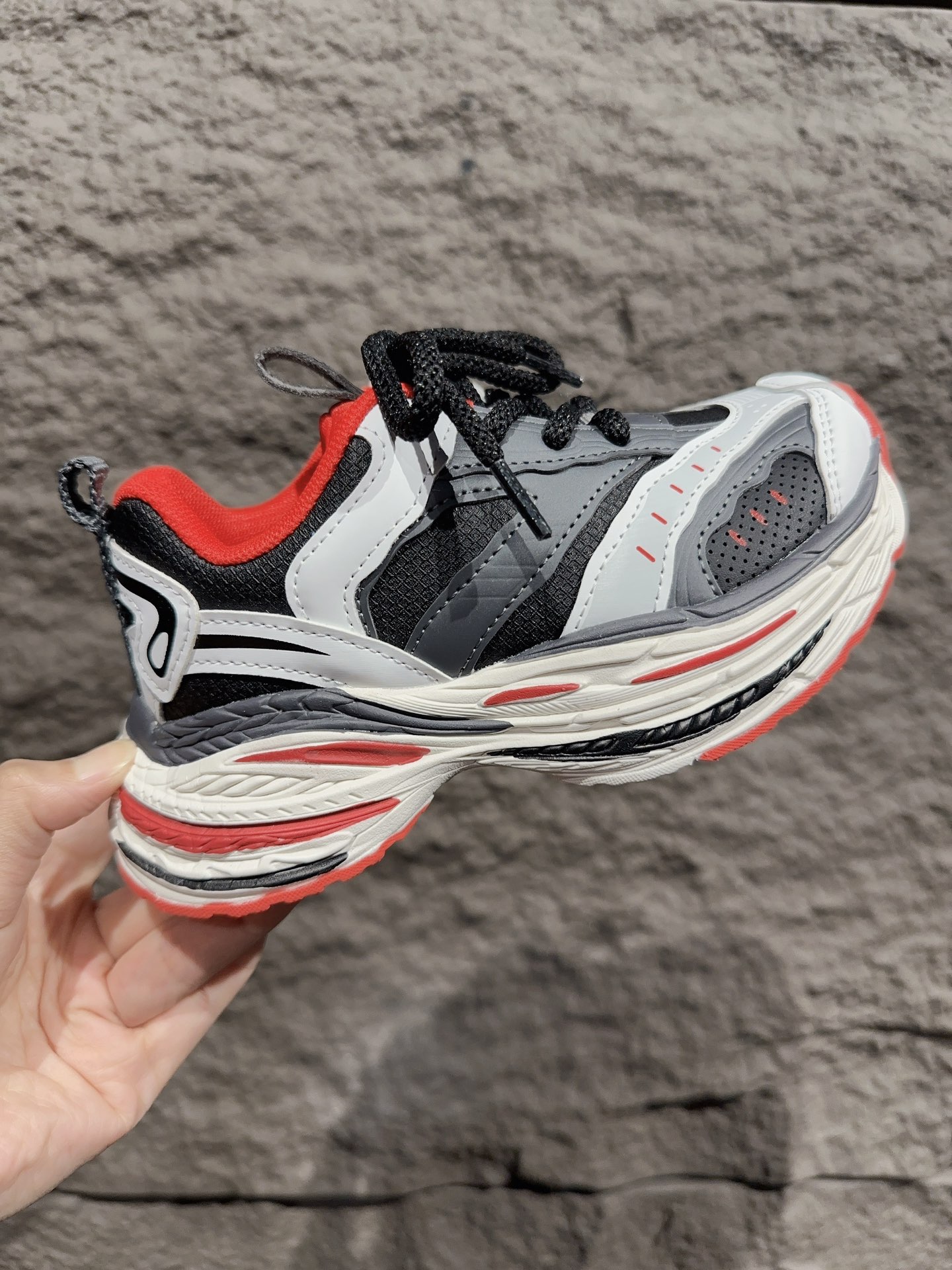 图片[3]-特价 BALENCIAGA INS 16XL 巴黎世家厚底增高鞋老爹鞋 16XL复古休闲百搭鞋 系带方式： 系带+内侧魔术贴 号码：26-37-选品中心