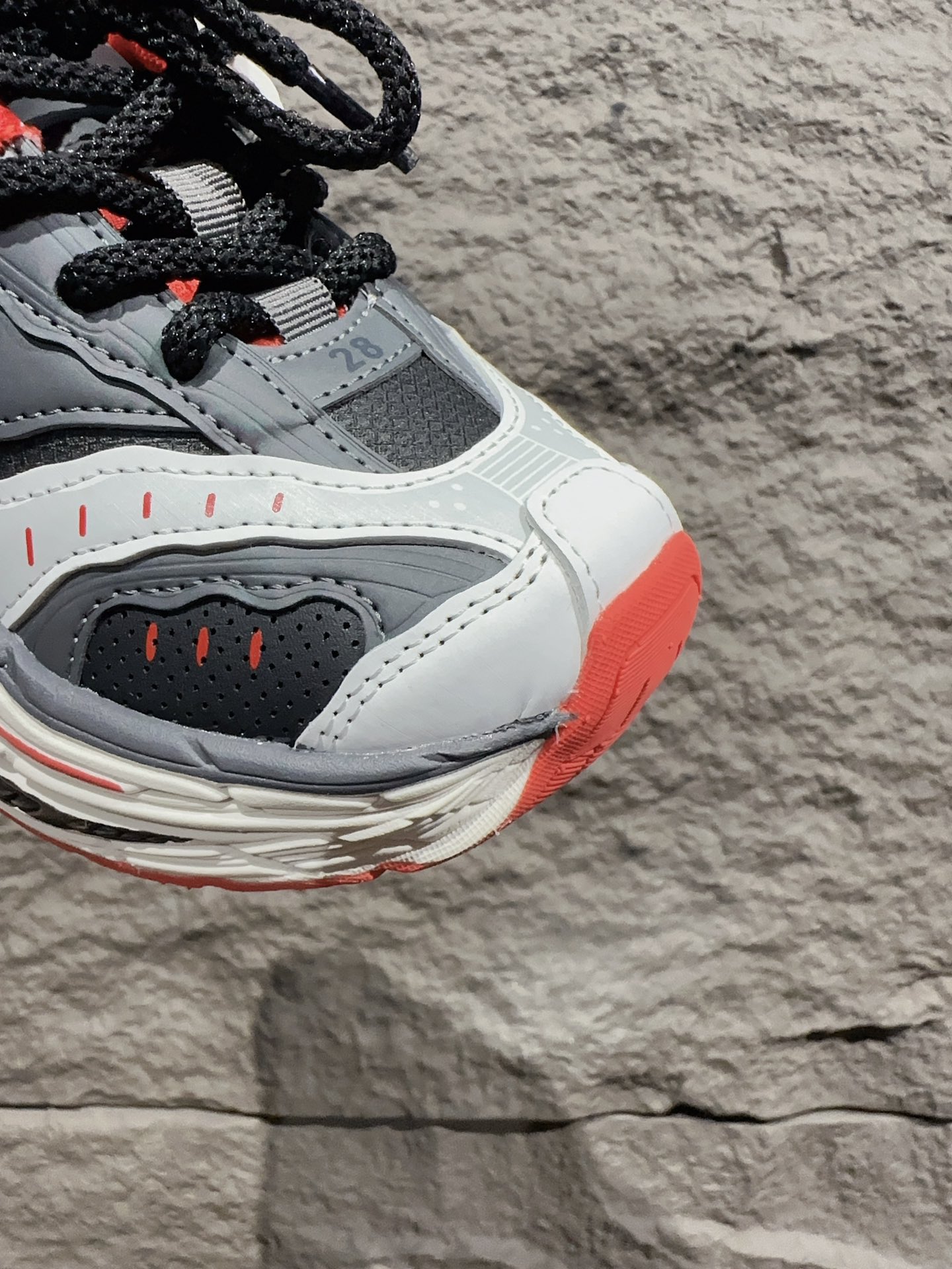 图片[5]-特价 BALENCIAGA INS 16XL 巴黎世家厚底增高鞋老爹鞋 16XL复古休闲百搭鞋 系带方式： 系带+内侧魔术贴 号码：26-37-选品中心