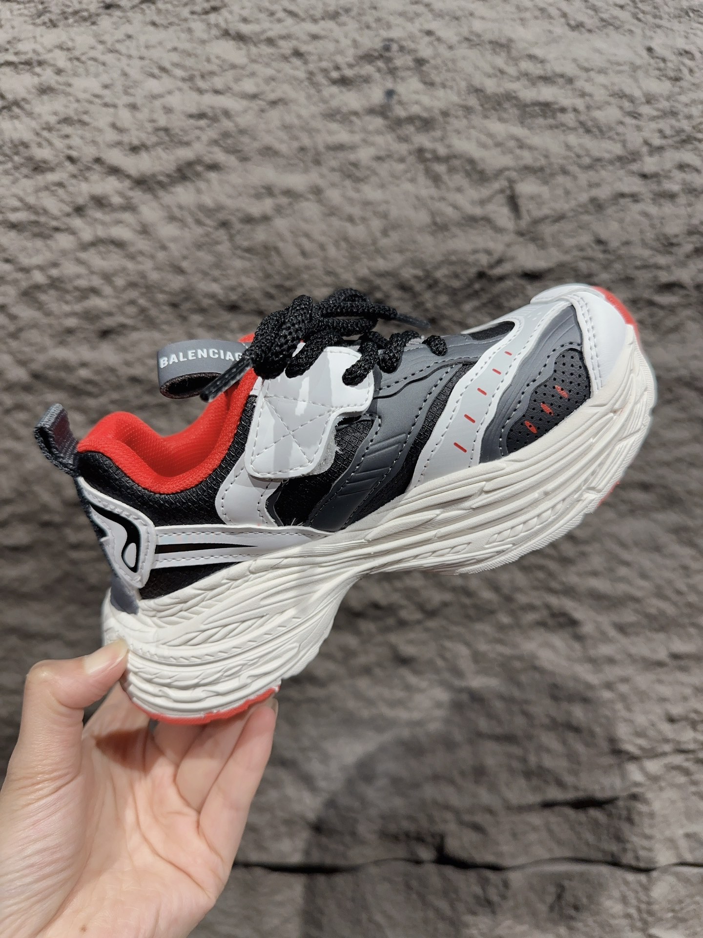 图片[6]-特价 BALENCIAGA INS 16XL 巴黎世家厚底增高鞋老爹鞋 16XL复古休闲百搭鞋 系带方式： 系带+内侧魔术贴 号码：26-37-选品中心