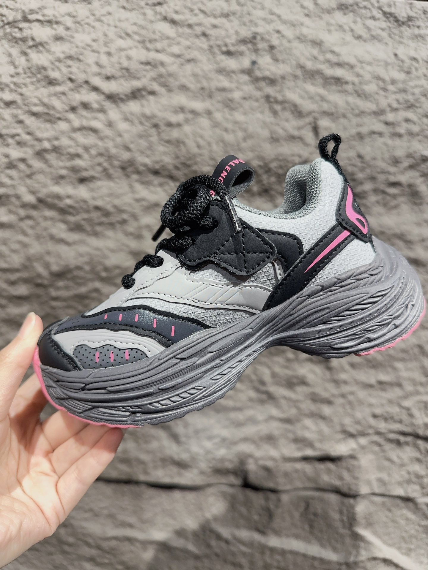 图片[6]-特价 BALENCIAGA INS 16XL 巴黎世家厚底增高鞋老爹鞋 16XL复古休闲百搭鞋 系带方式： 系带+内侧魔术贴 号码：26-37-选品中心