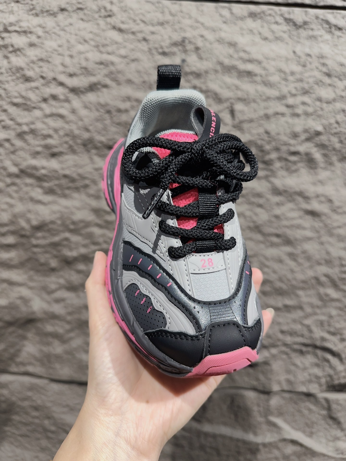 图片[2]-特价 BALENCIAGA INS 16XL 巴黎世家厚底增高鞋老爹鞋 16XL复古休闲百搭鞋 系带方式： 系带+内侧魔术贴 号码：26-37-选品中心