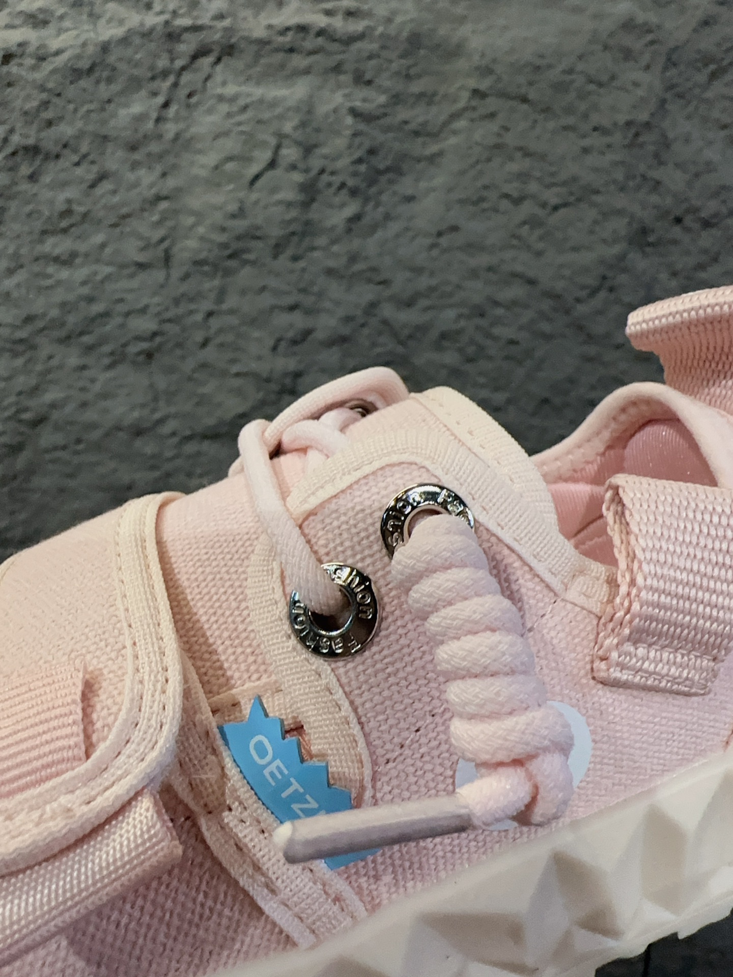 图片[9]-特价不退不换 OETZI 冰人奥兹丑萌帆布鞋童鞋 OETZI冰山果冻鞋厚底丑萌板鞋 系带方式：松紧带 号码：26-37-选品中心