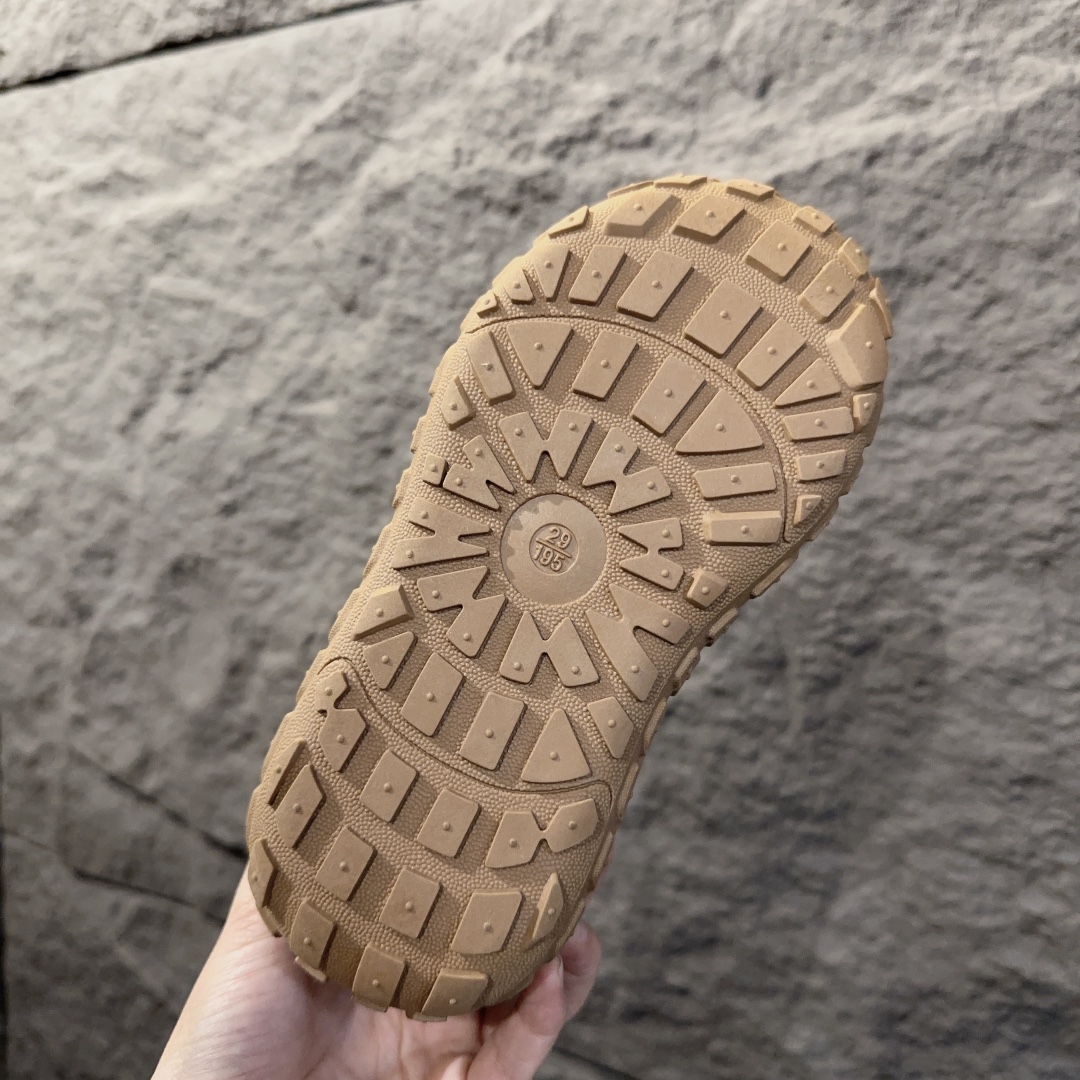 图片[8]-UGG轮胎底雪地靴 UGG加绒保暖登山防滑户外雪地靴童鞋 真皮软底保暖防冻网红爆款棉鞋 26-37-选品中心