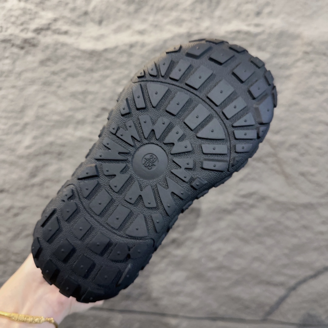 图片[8]-UGG轮胎底雪地靴 UGG加绒保暖登山防滑户外雪地靴童鞋 真皮软底保暖防冻网红爆款棉鞋 26-37-选品中心