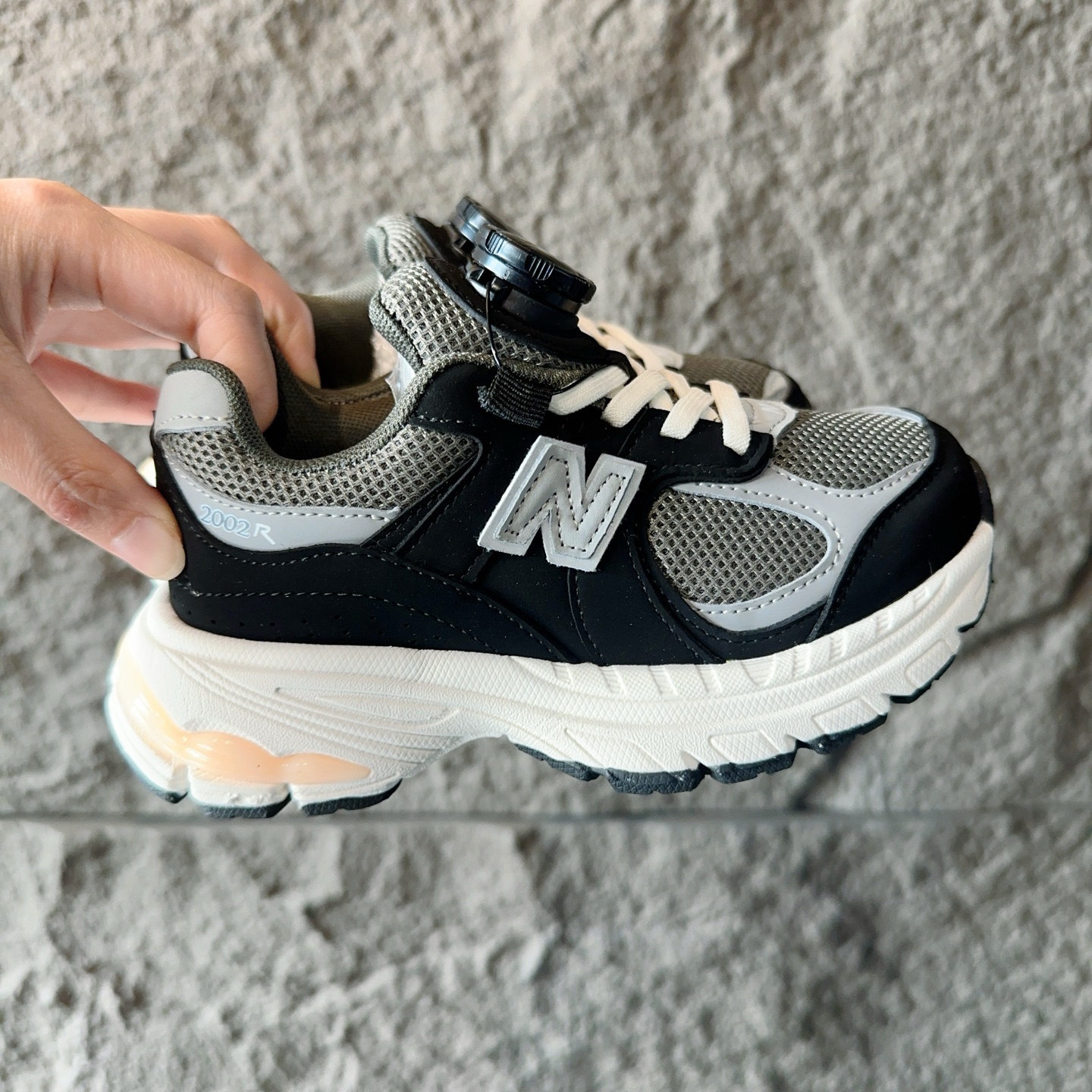 NB2002旋转纽扣童鞋 HerBalance 2002运动休闲跑鞋 系带方式：松紧带+旋转纽扣号 码：26-37-选品中心