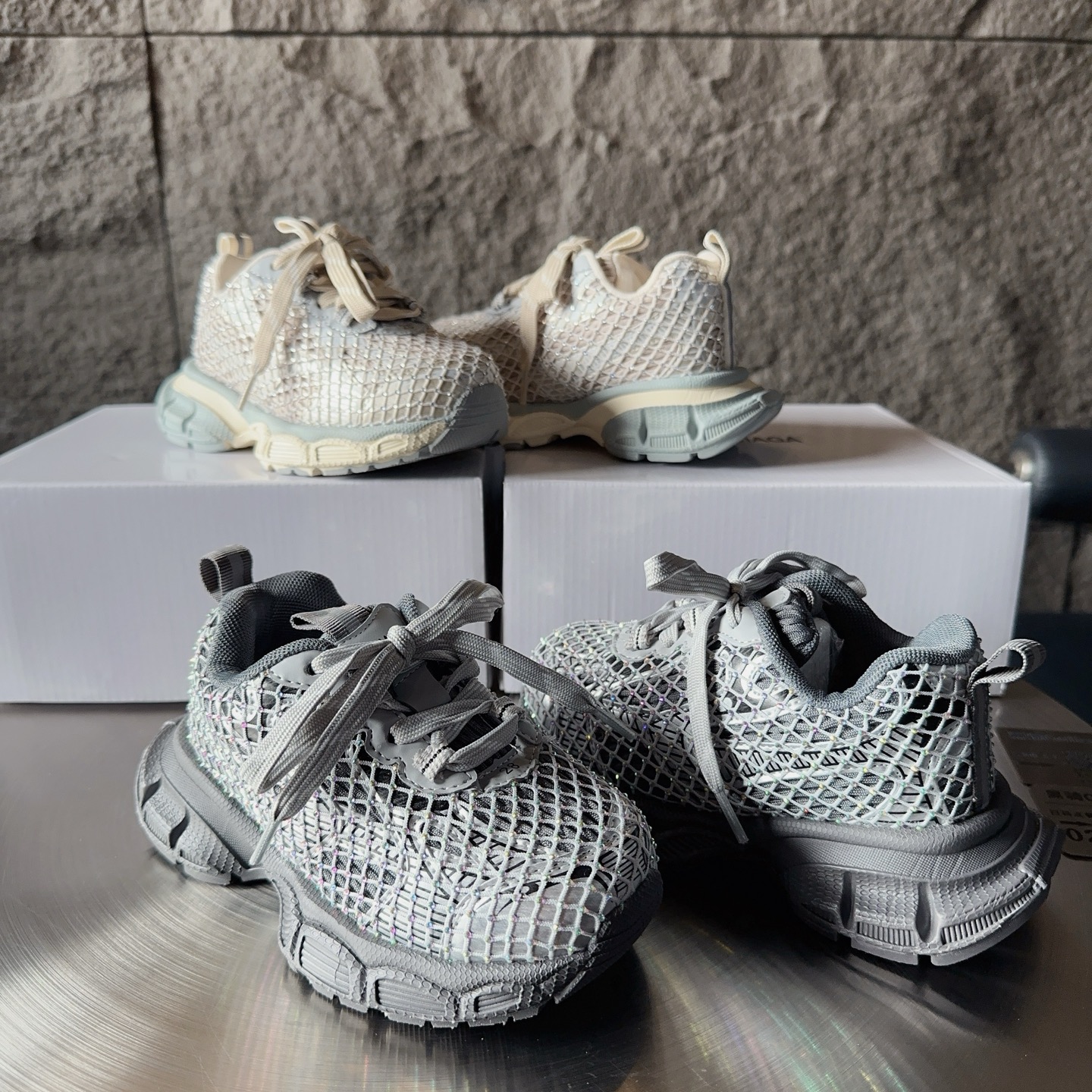 图片[3]-尺码表+集合图 BALENCIAGA 3XL水钻童鞋 巴黎世家厚底增高鞋3XL渔网水钻复古休闲百搭鞋 系带方式：系带+内侧魔术 26-37-选品中心