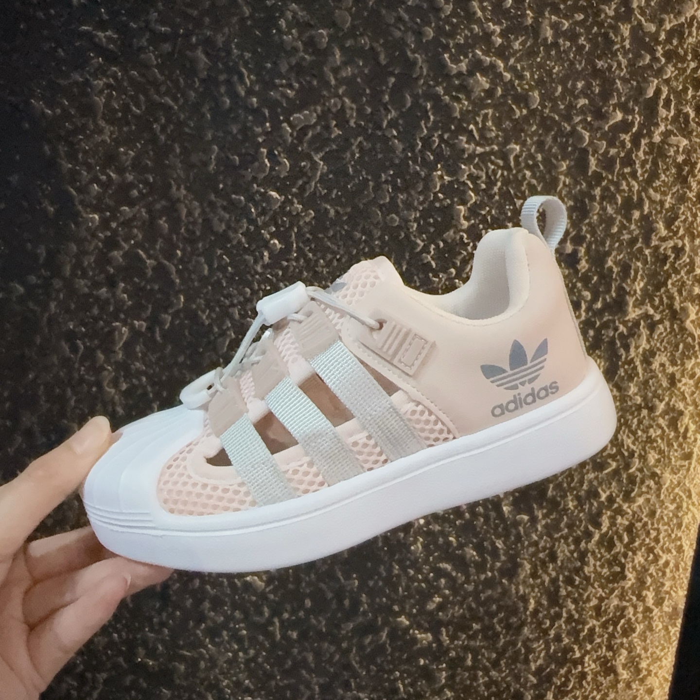 图片[3]-didas 贝壳头凉鞋 德训鞋童鞋 阿迪达斯贝壳头德训鞋童鞋 包头防撞凉鞋 系带方式：松紧扣 号码：26-37-选品中心