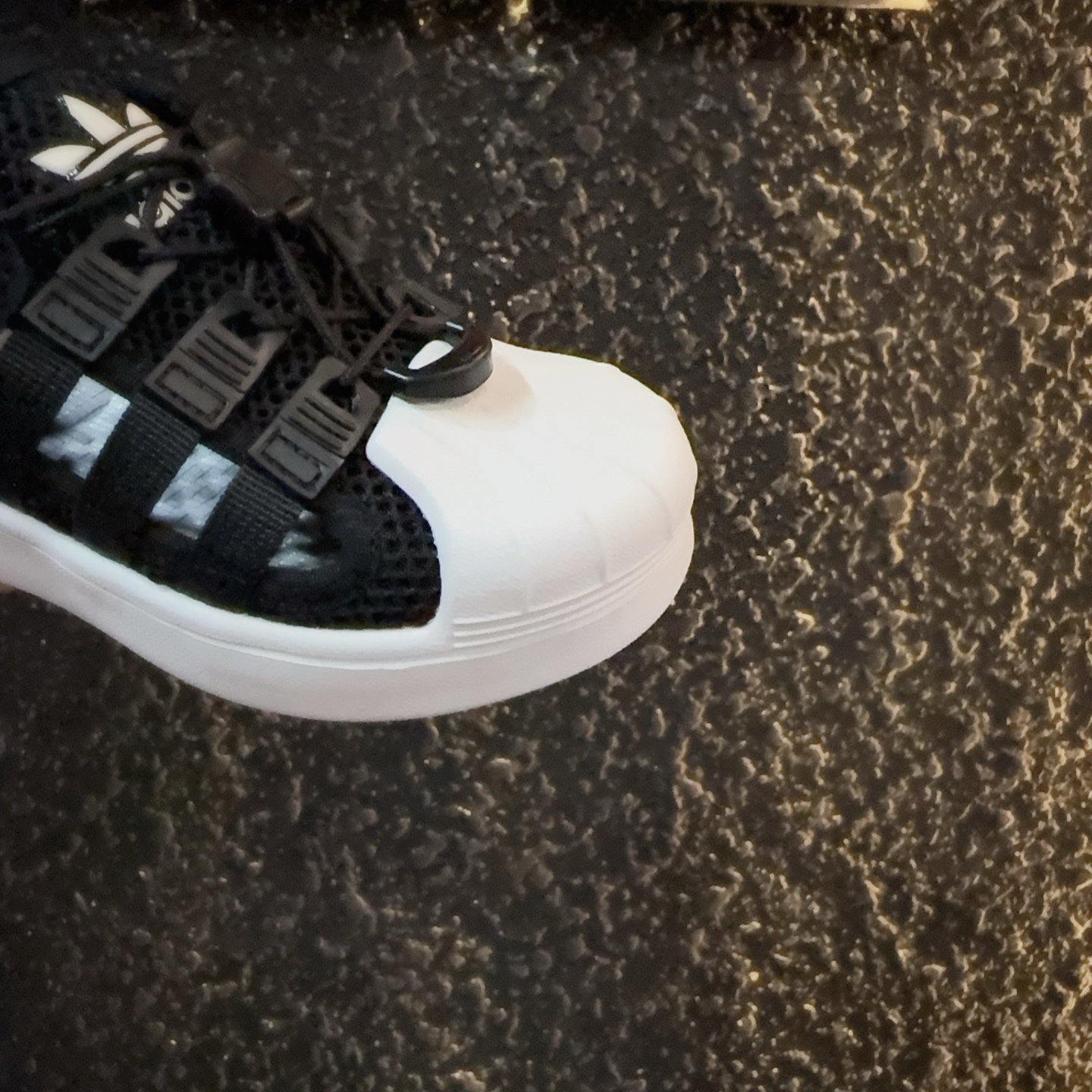 图片[5]-didas 贝壳头凉鞋 德训鞋童鞋 阿迪达斯贝壳头德训鞋童鞋 包头防撞凉鞋 系带方式：松紧扣 号码：26-37-选品中心