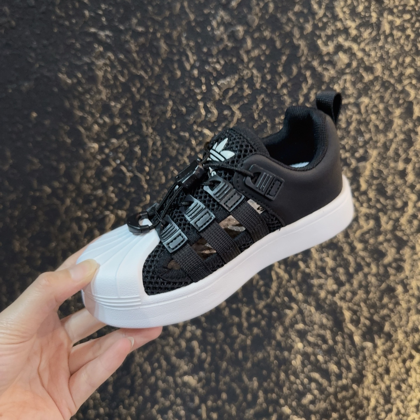 图片[4]-didas 贝壳头凉鞋 德训鞋童鞋 阿迪达斯贝壳头德训鞋童鞋 包头防撞凉鞋 系带方式：松紧扣 号码：26-37-选品中心