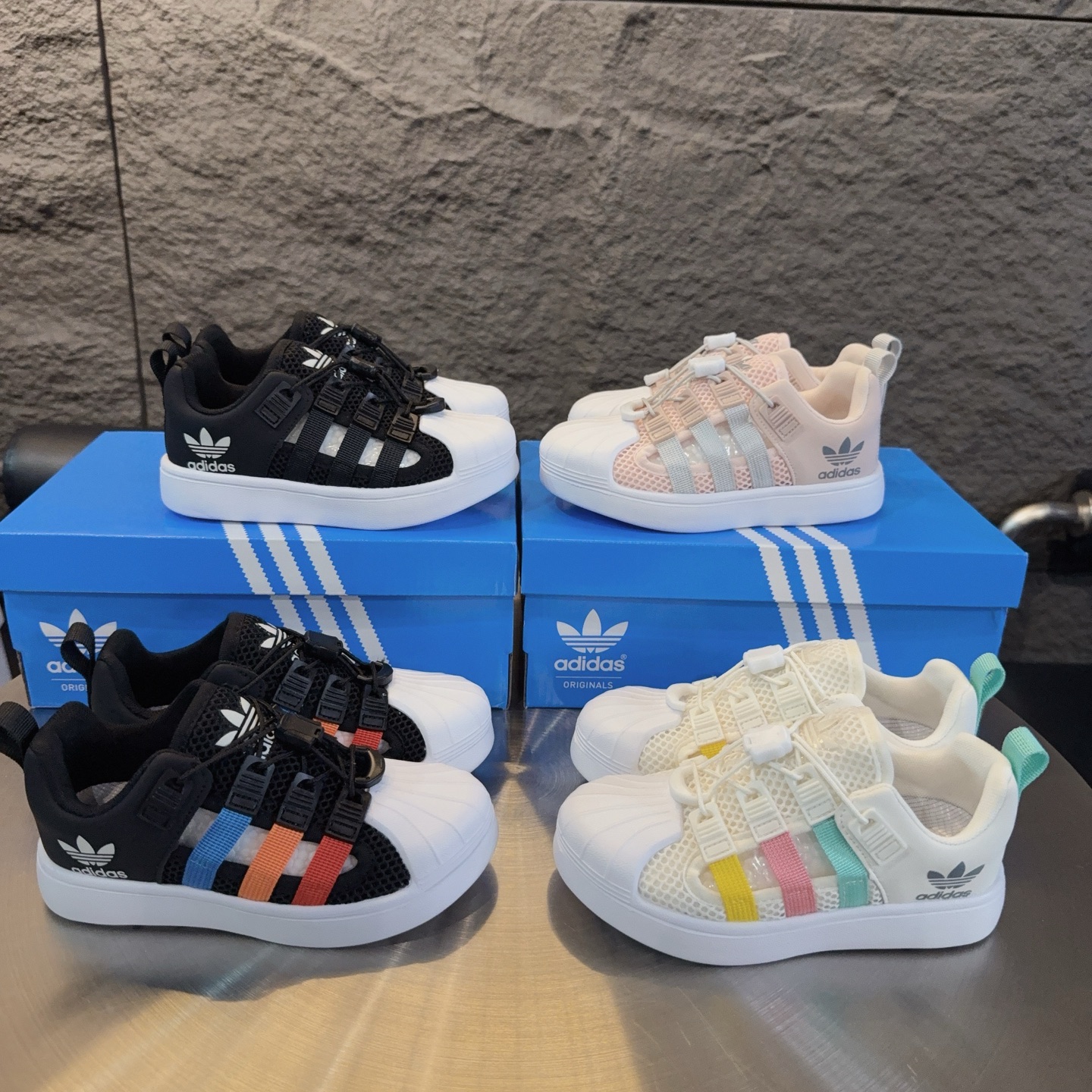 图片[3]-尺码表+集合图～～ didas 贝壳头凉鞋 德训鞋童鞋 阿迪达斯贝壳头德训鞋童鞋 包头防撞凉鞋 系带方式：松紧扣 号码：26-37-选品中心