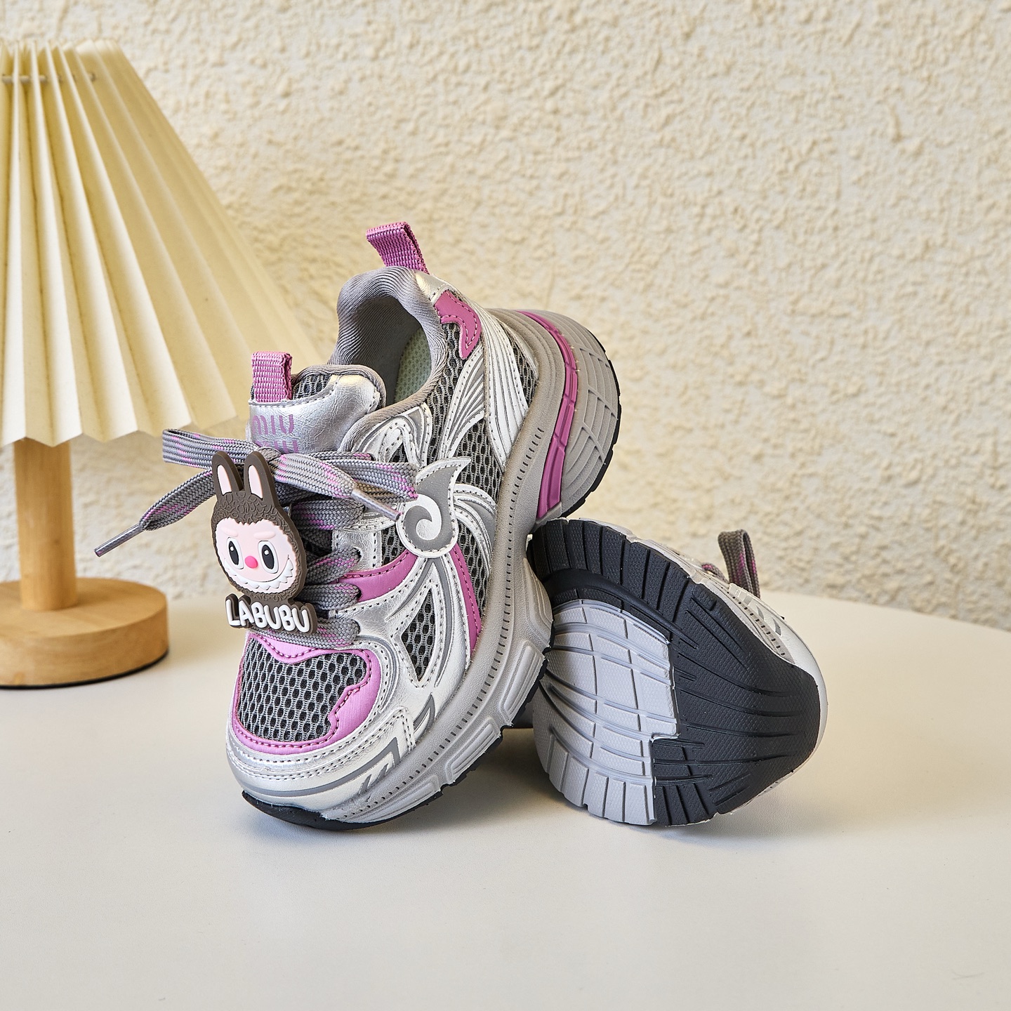 图片[4]-MIUMIU 拉布布童鞋26-37 MIUMIU 洋气挂件拉布布可爱风老爹鞋开学季学生透气休闲防滑运动鞋 系带方式：内侧魔术贴-选品中心