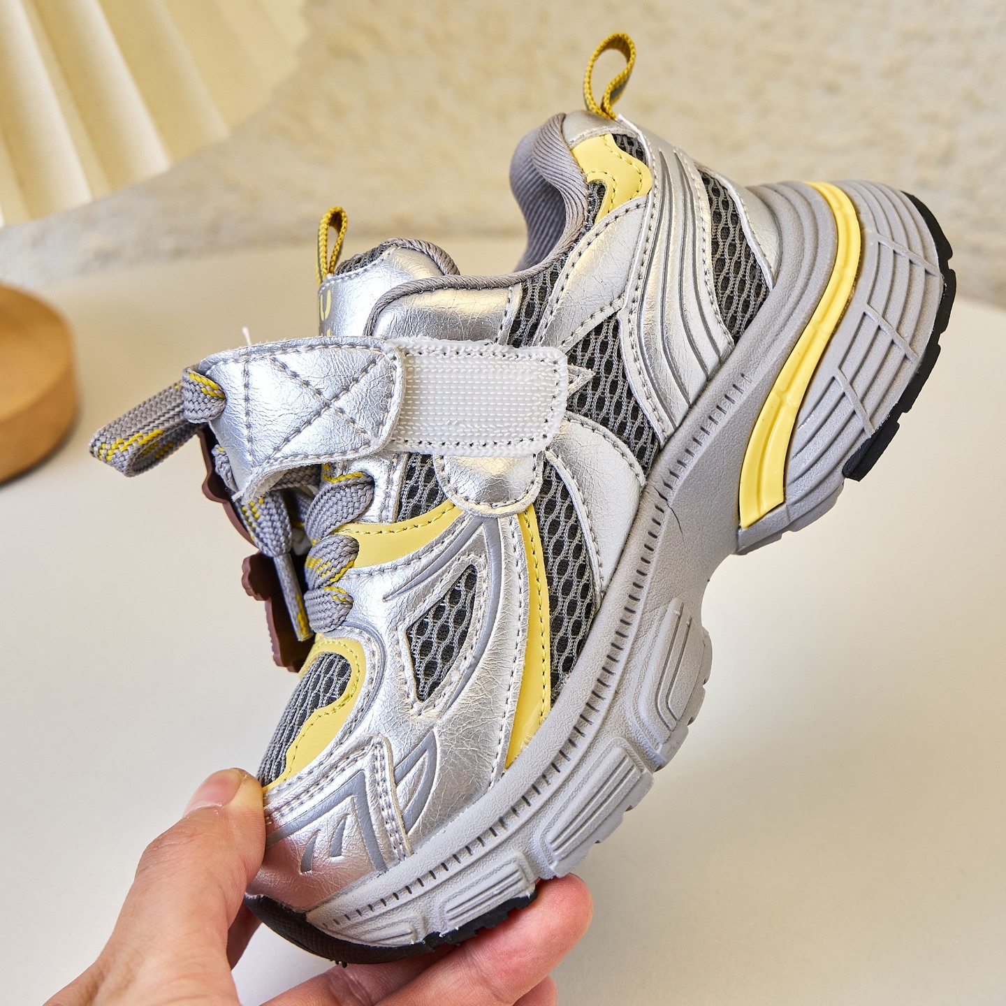 图片[2]-调MIUMIU 拉布布童鞋 MIUMIU 洋气挂件拉布布可爱风跑步鞋童鞋 MIUMIU老爹鞋开学季学生透气休闲防滑运动鞋 系带方式：内侧魔术贴 号码：26-37码 颜色：黄色，紫色-选品中心