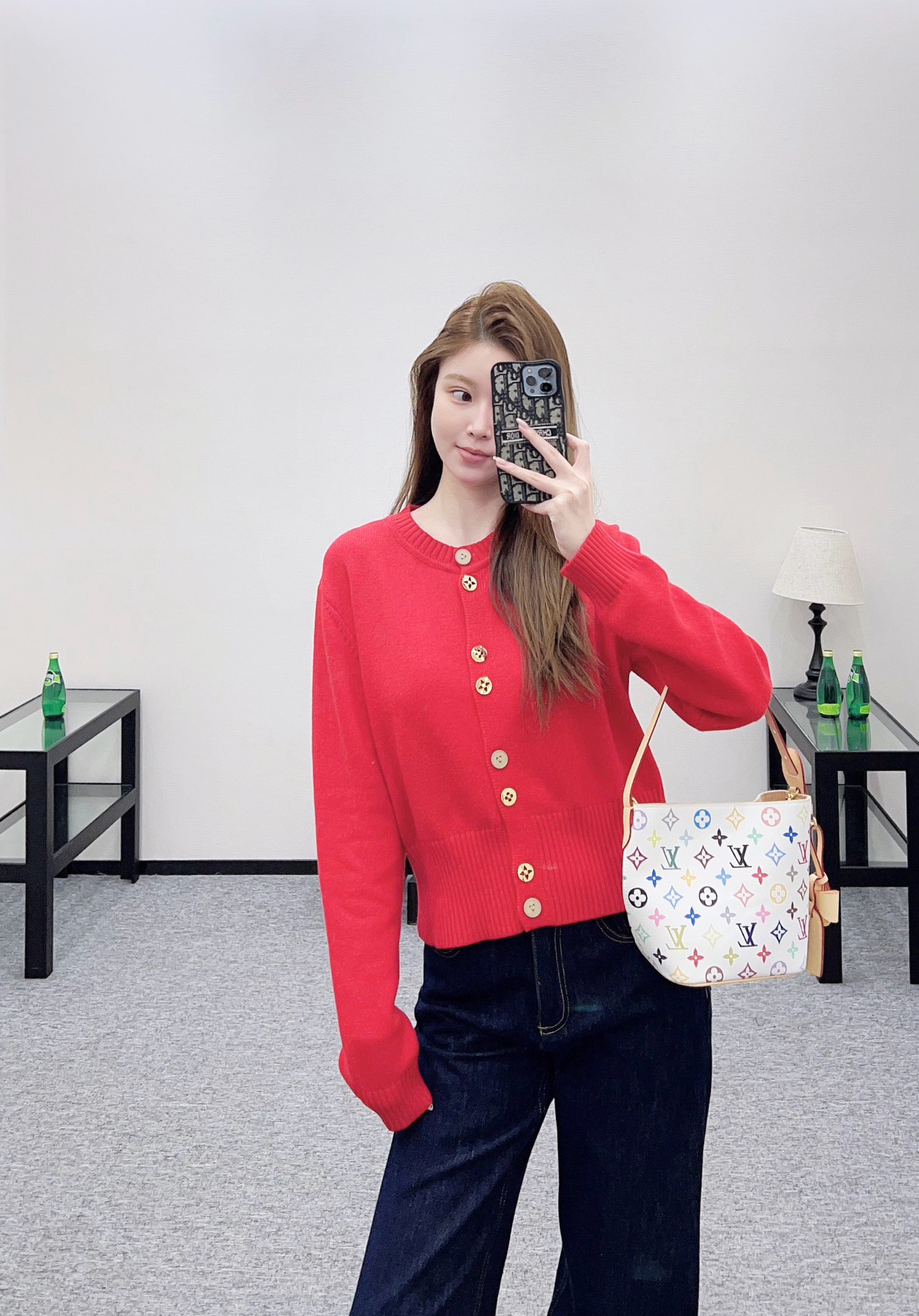 NO:697479,,,19860909,,,Women's clothing