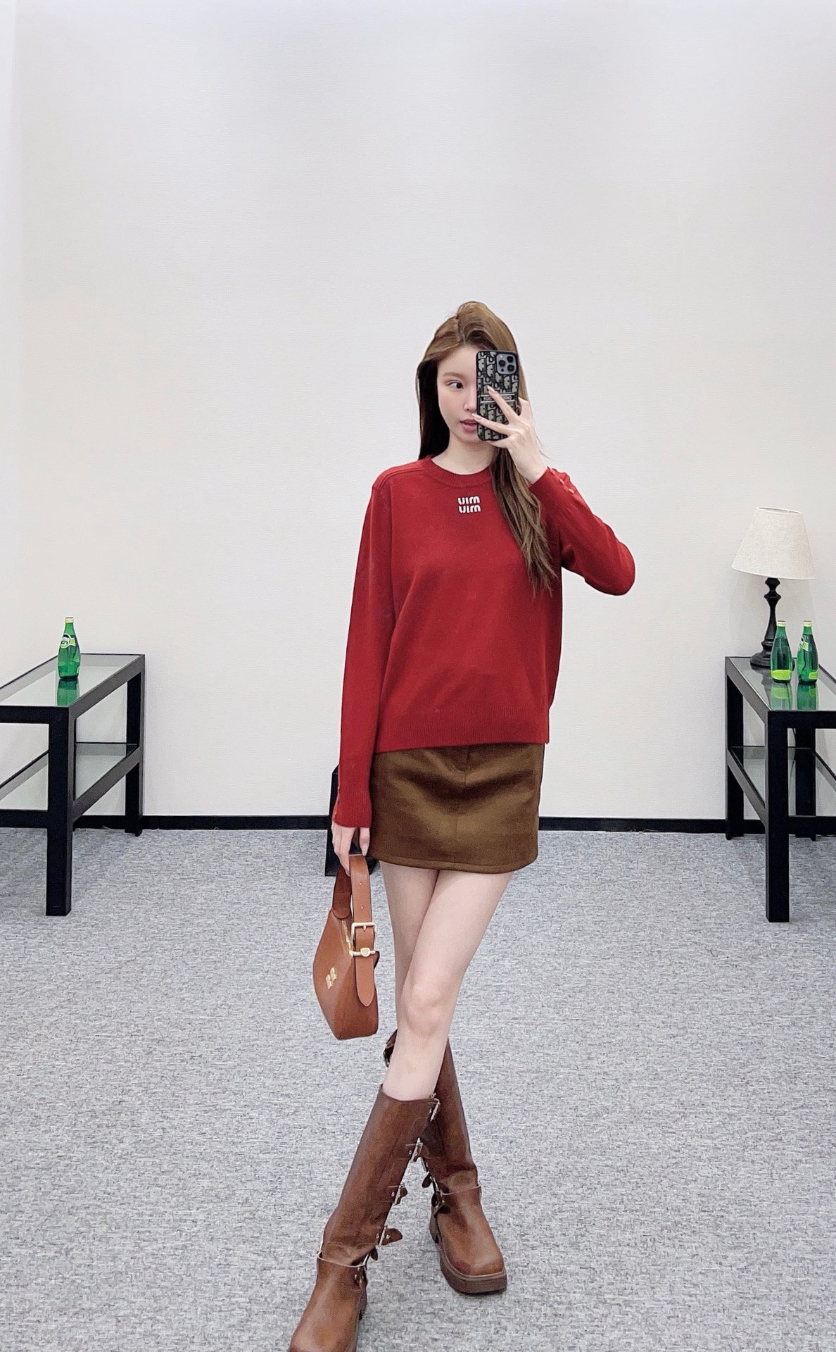 NO:697469,,,19860909,,,Women's clothing