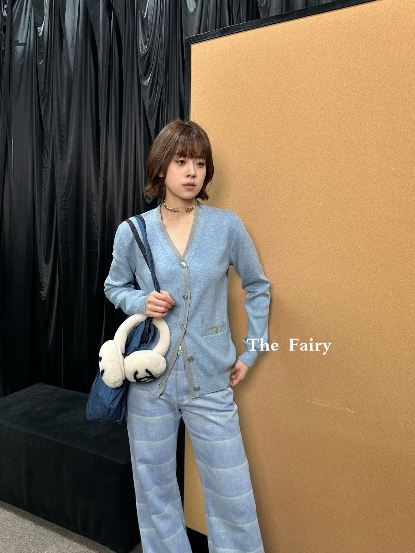 NO:733740,,,19860909,,,Women's clothing