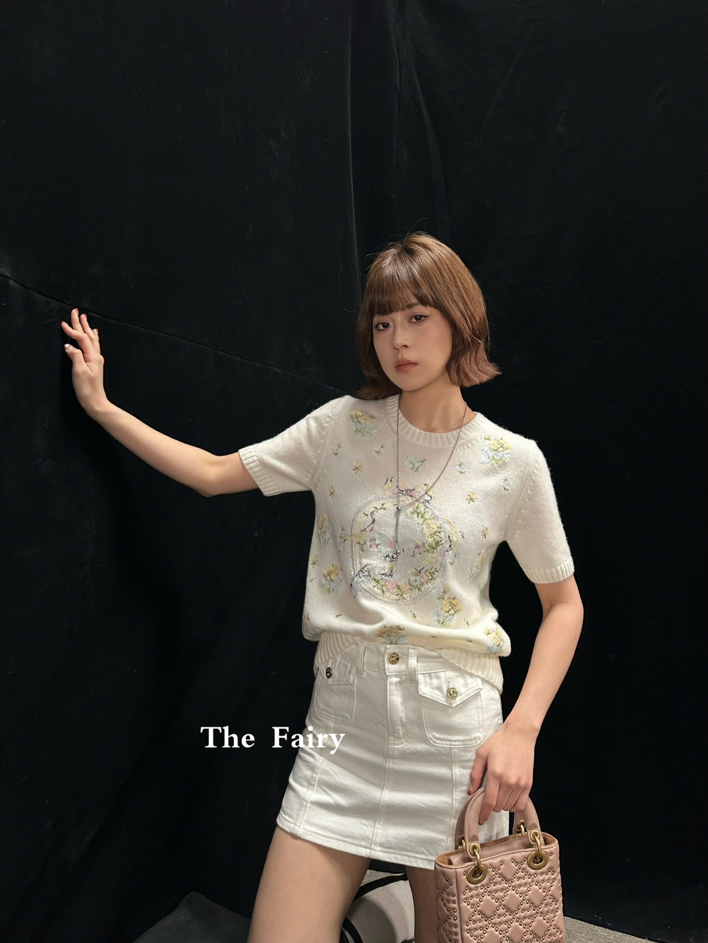 NO:752947,,,19860909,,,Women's clothing