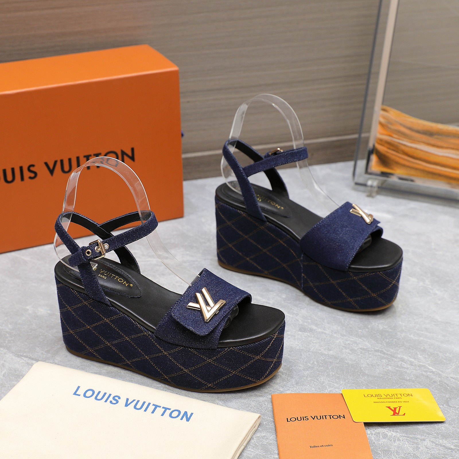 Louis Vuitton Women's Denim Wedge Sandals with LV Logo - Summer Style 3 a1734614573221 5800