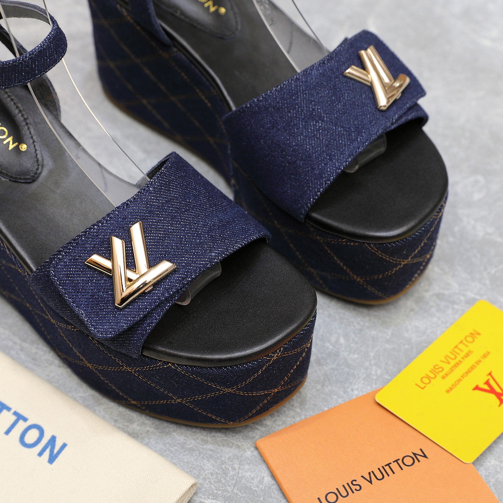 Louis Vuitton Women's Denim Wedge Sandals with LV Logo - Summer Style 6 a1734614573241 7578