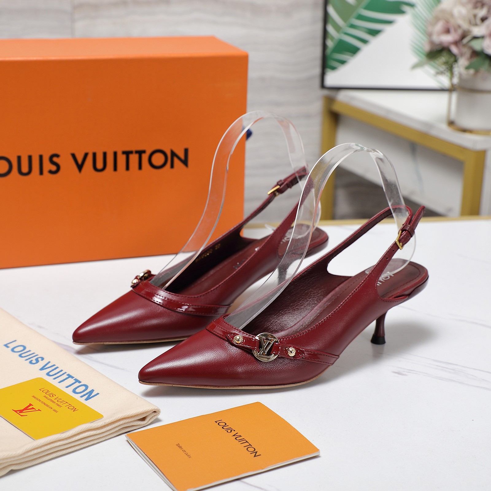 Louis Vuitton Urban Twist Slingback Pumps - Elegant Leather Kitten Heel Shoes 10 a1736413395556 3184