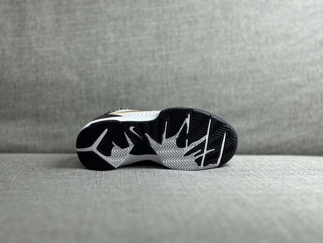 图片[5]-原图直出🌟 NK 科比4代儿童运动篮球鞋👟配色经典，脚感充实，包裹性强👍🏻弹跳效果好😜质感太棒了👏🏻是宝贝的最佳选择✅尺码30 31 32 33 34 35 36 37 38 39 40 41-选品中心