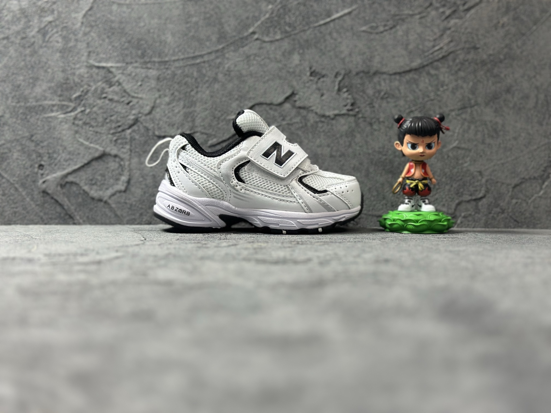 NO:212019,New Balance NB lightweight, comfortable and breathable mesh large Velcro running sneakers children's shoes size 26-37, NB, new balance, sneakers,19860909新百伦NB 轻便舒适透气网面大魔术贴跑步运动鞋童童鞋 码数26-37,NB,new balance,sneakers,,Children's