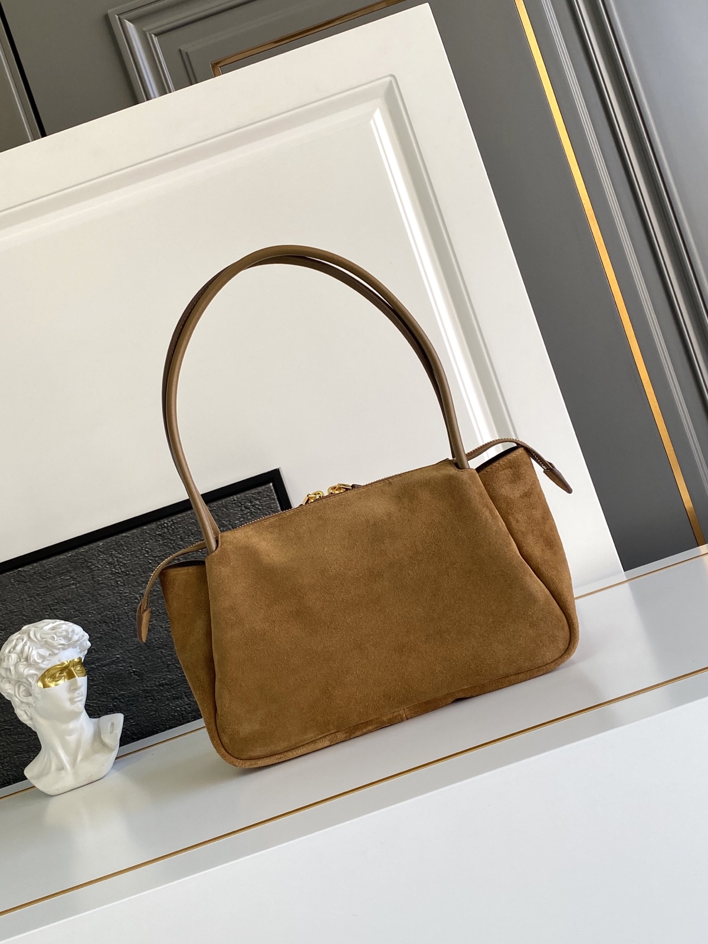 Prada 新品首发 2024新品绒面Soft