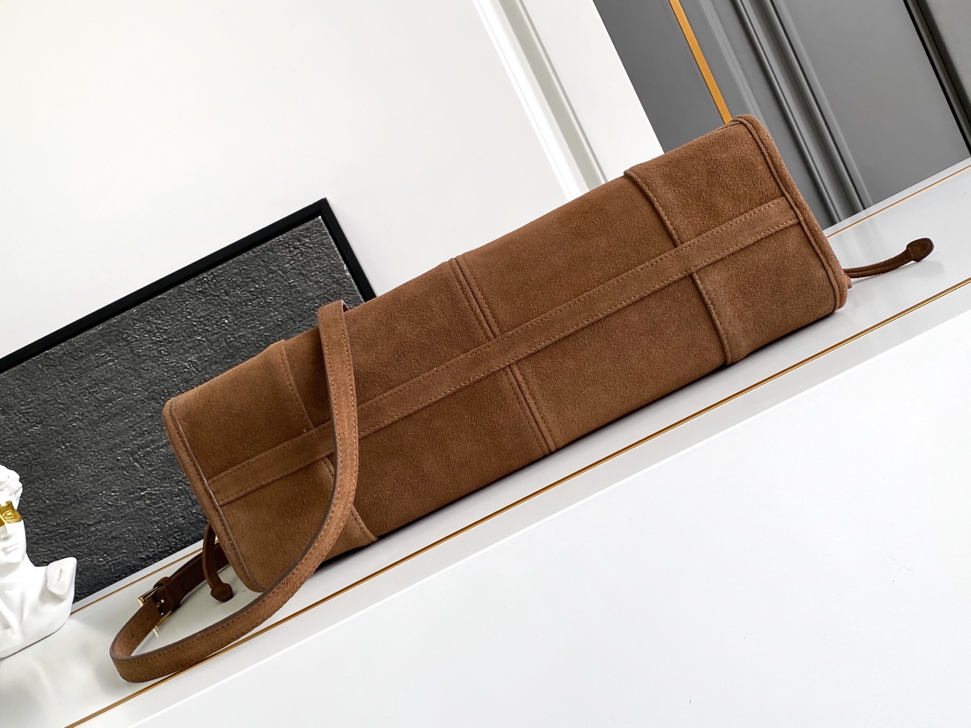 Fendi 新款首发 2024新品绒面LuxSoft手袋大号新款