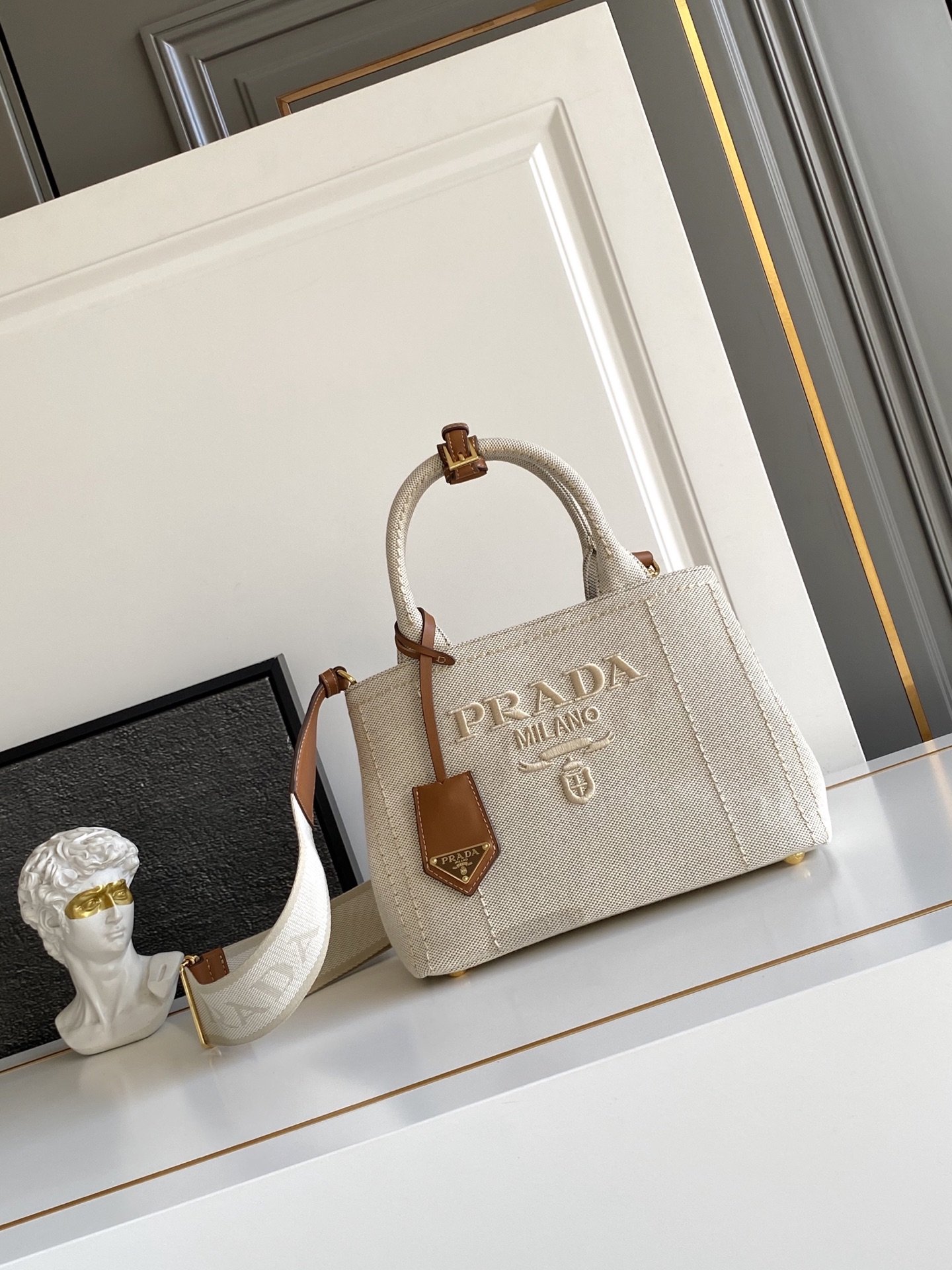 Prada Tuin Bag in Linnen Canvas - Tijdloze Stijl & Ruime Indeling