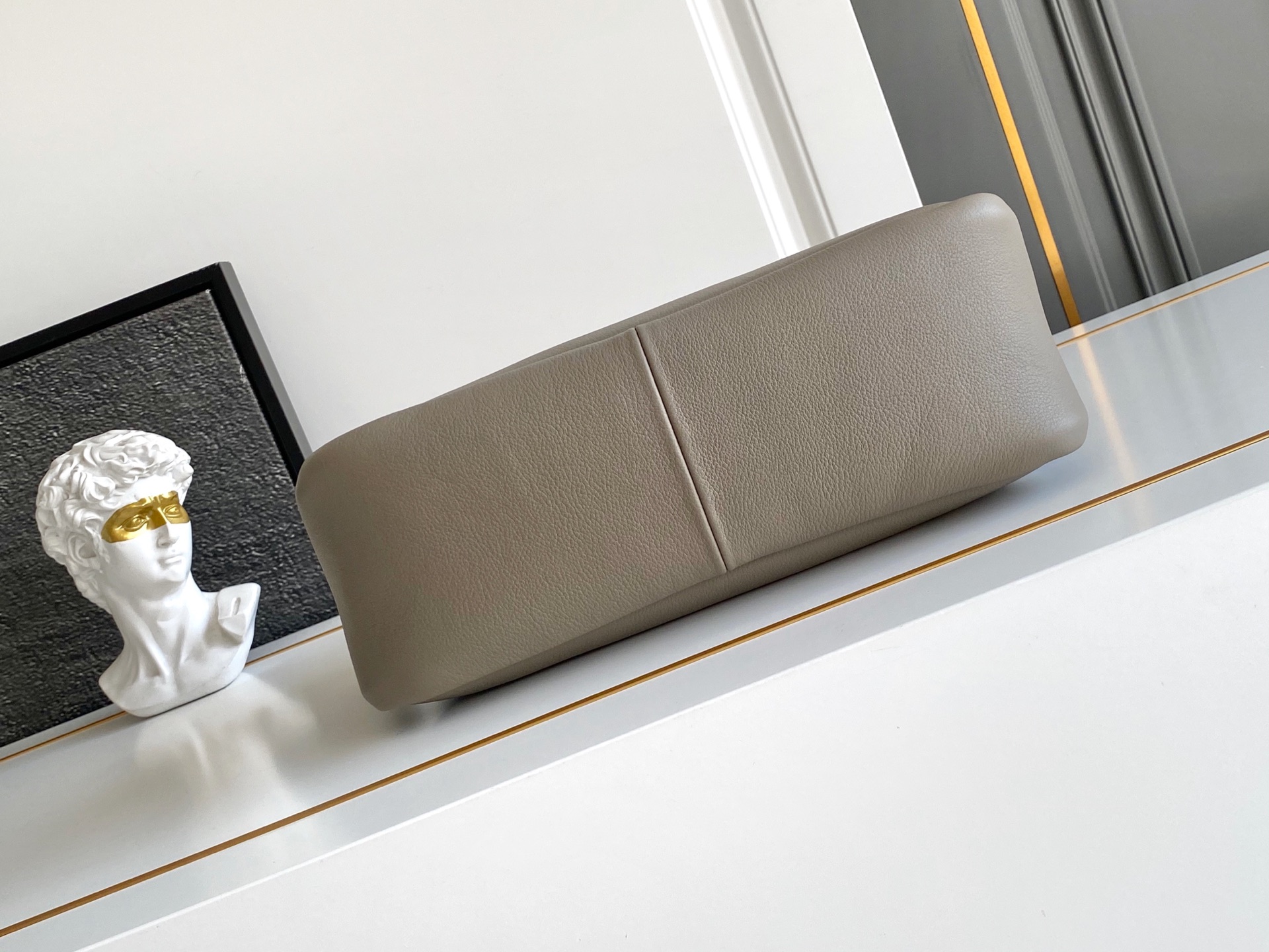 高級 イタリアンレザー 2WAY ハンドバッグ 牛革 羊皮 仕切り付き 28cm