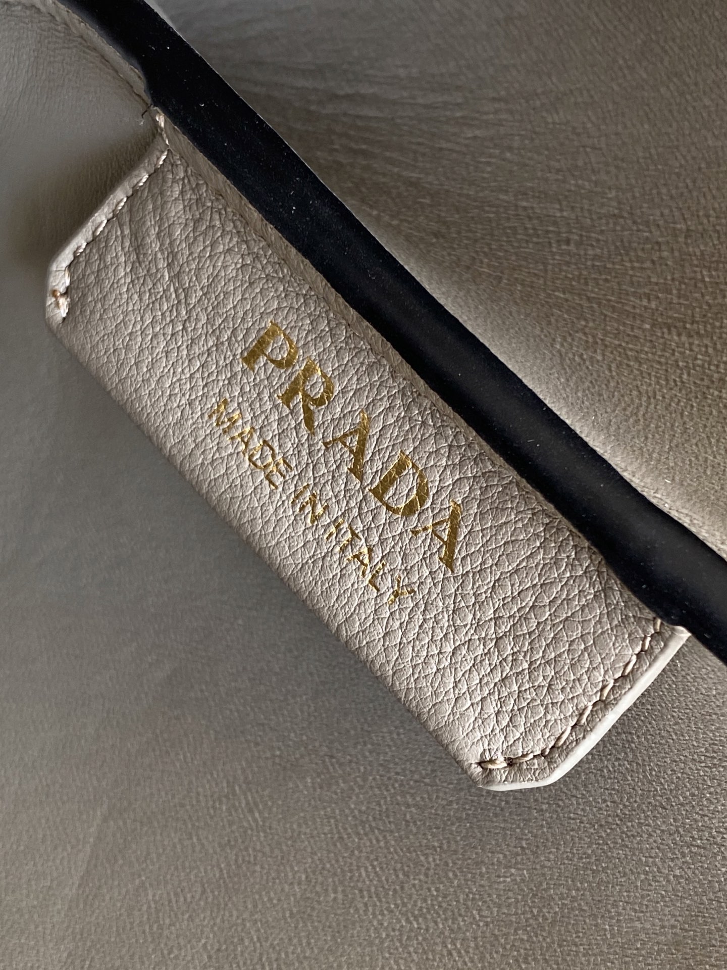 高級 イタリアンレザー 2WAY ハンドバッグ 牛革 羊皮 仕切り付き 28cm