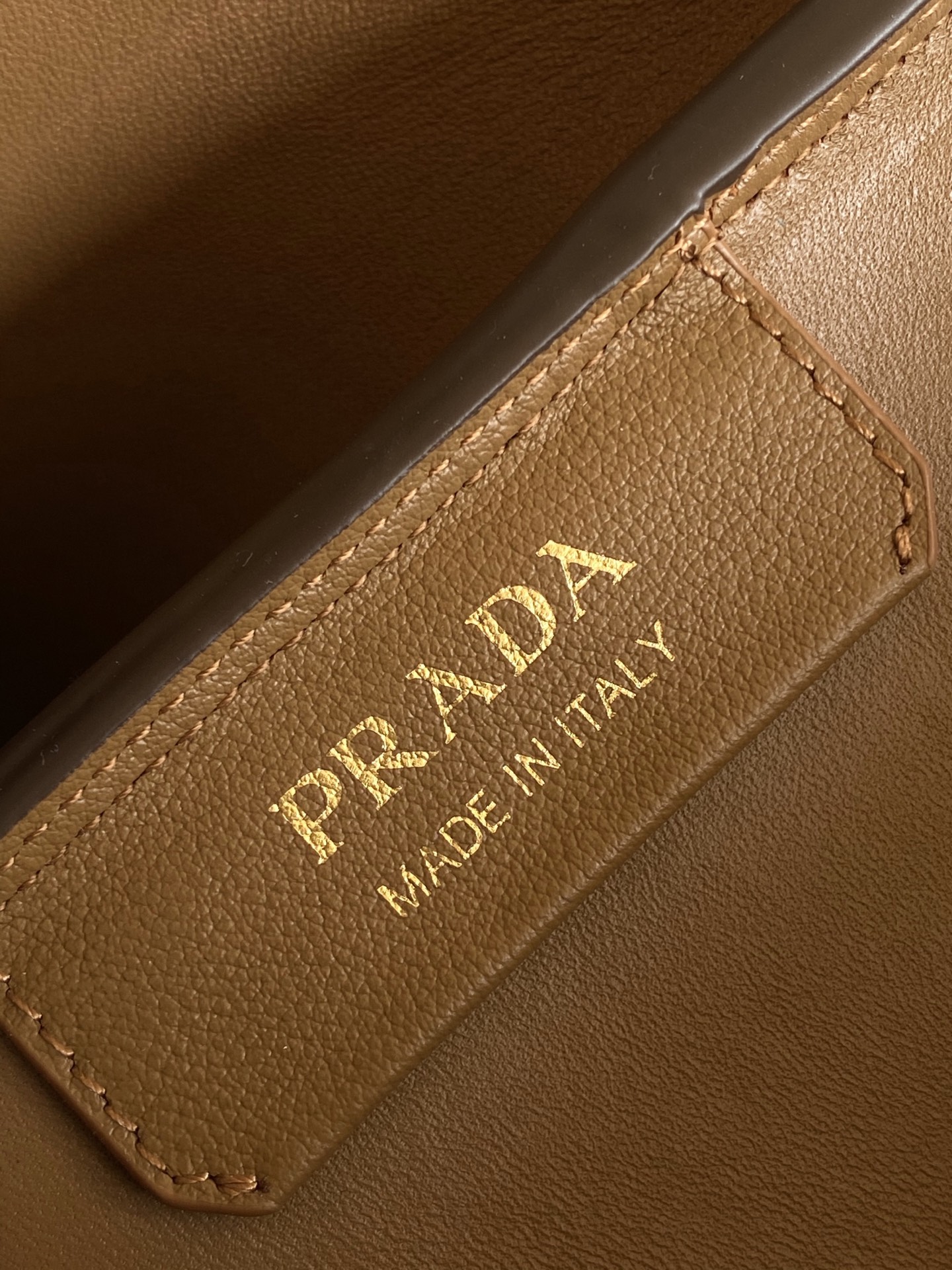 本革2WAYバッグ イタリア製 牛革×羊革 シンプル 肩掛け 手提げ