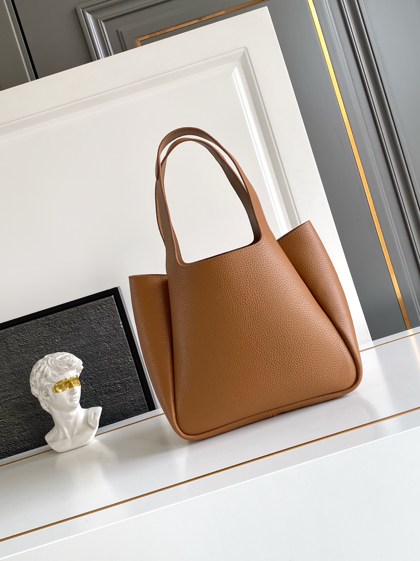 Loewe 最新款菜篮子托特包大号
